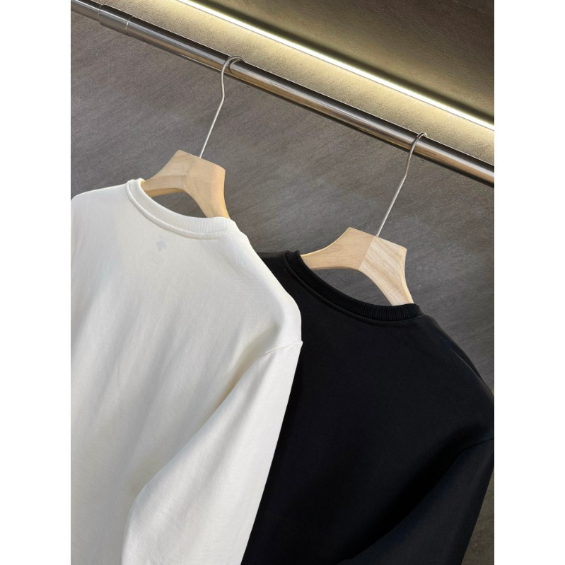 <p>DESCENTE 長袖圓領上衣</p>