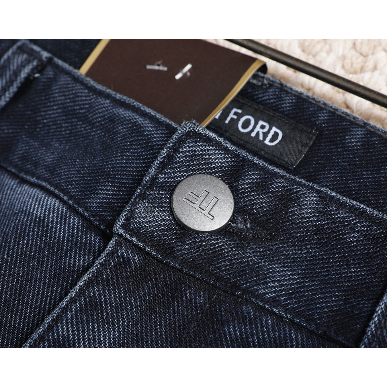 <p>TOM FORD 小直筒牛仔裤(TF3367)</p>
