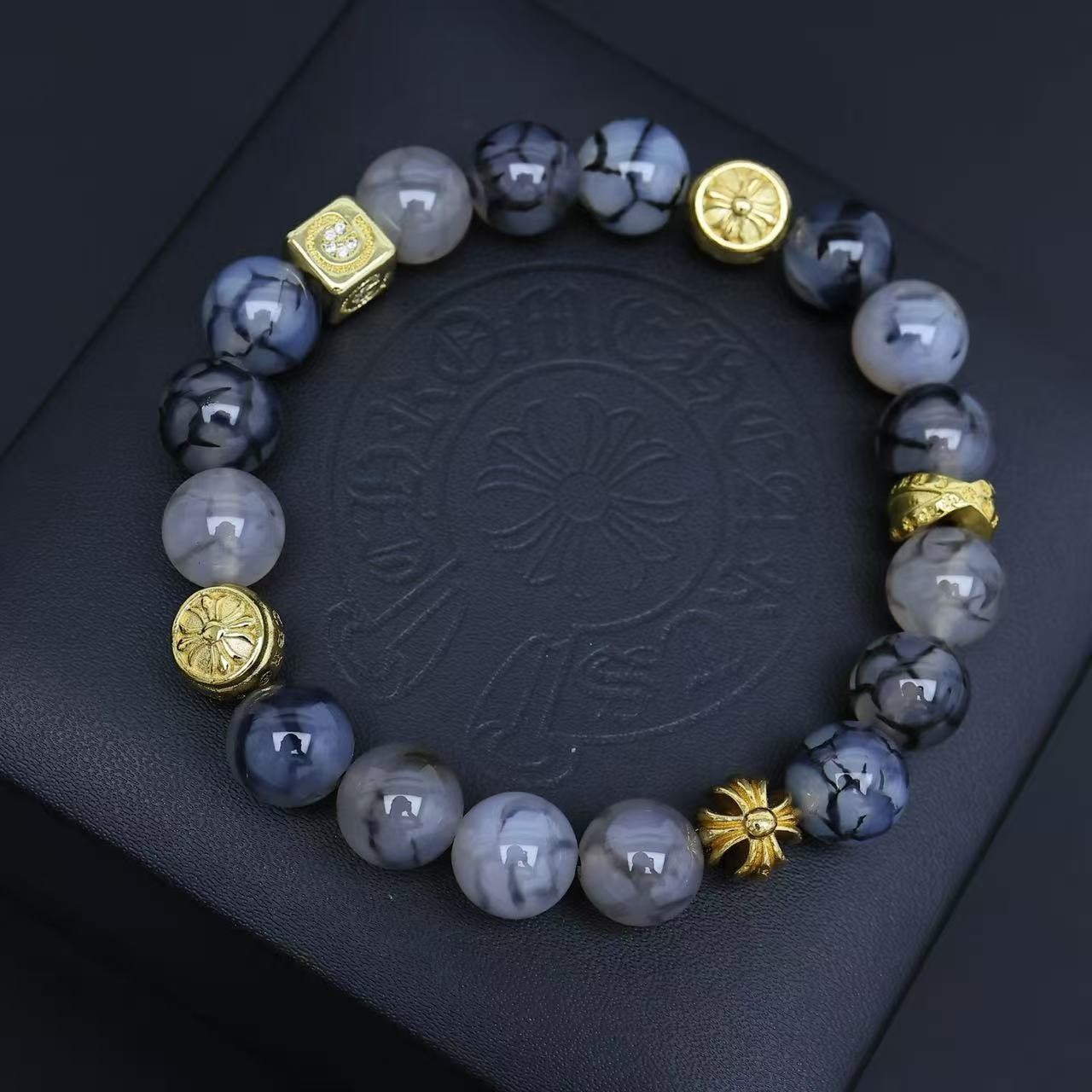 <p>CHROME HEARTS&nbsp;手串</p>