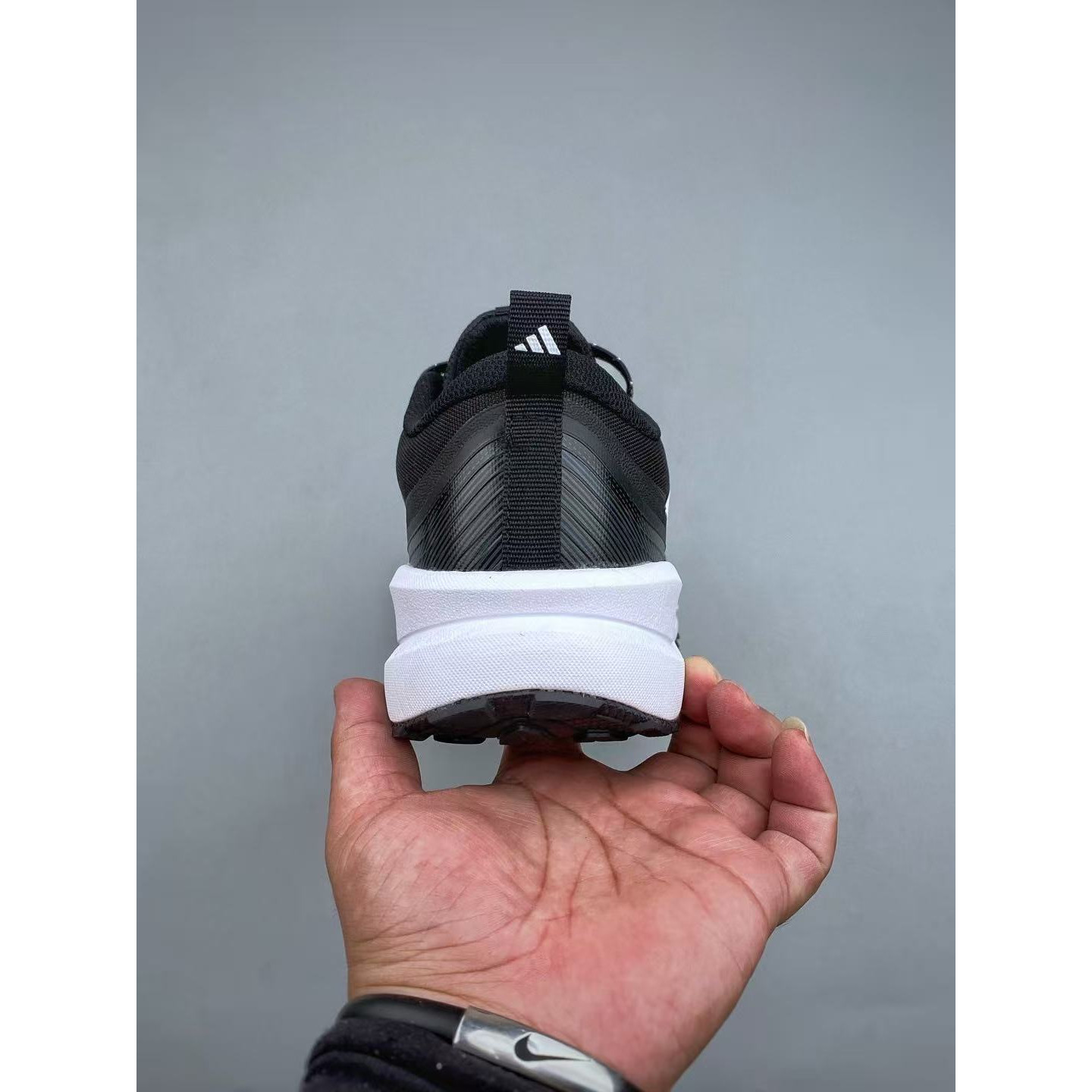 <p>Adidas Runfalcon 6 ATR M 运动轻盈跑鞋(黑)&nbsp;</p>