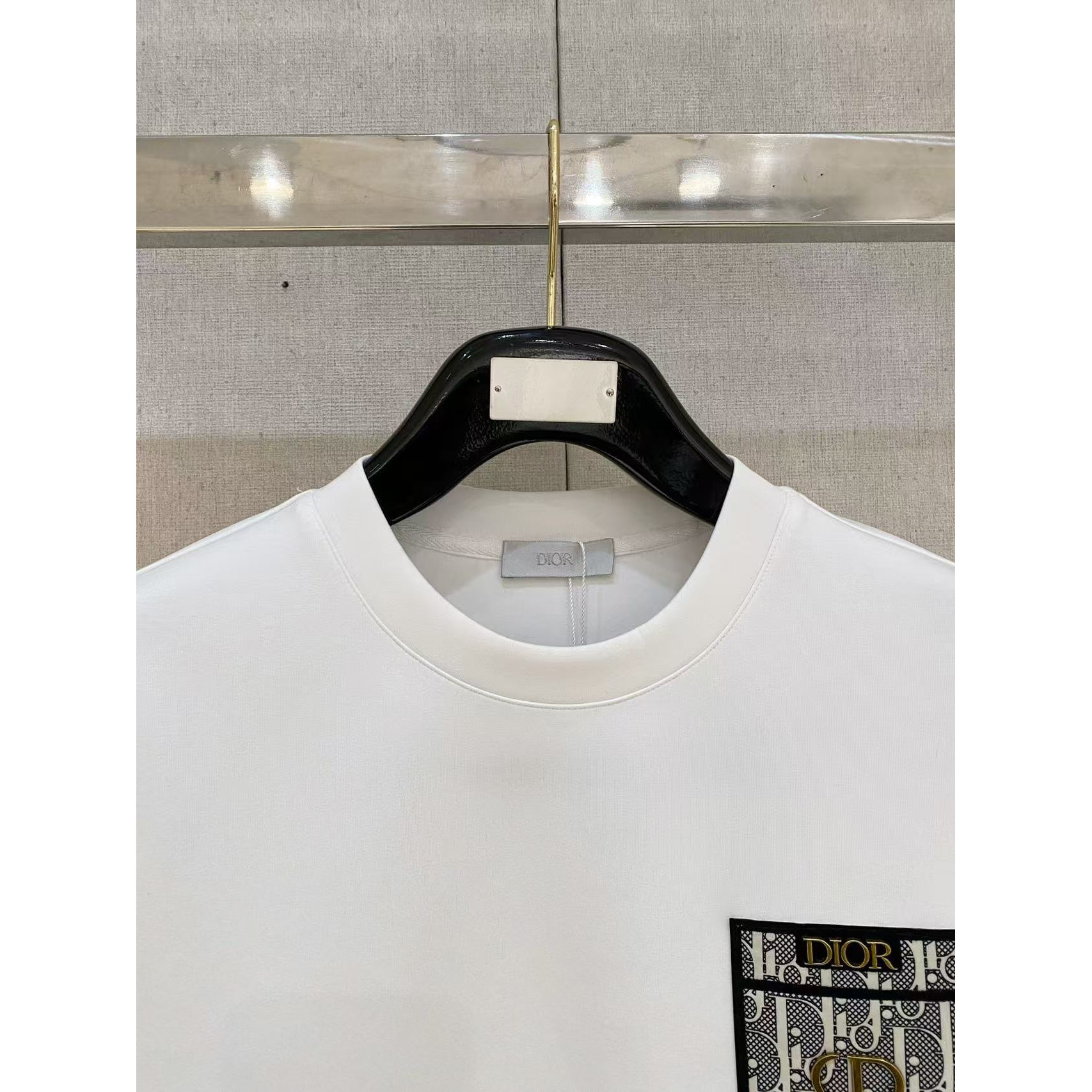 <p>DIOR 太空棉卫衣(白)</p>