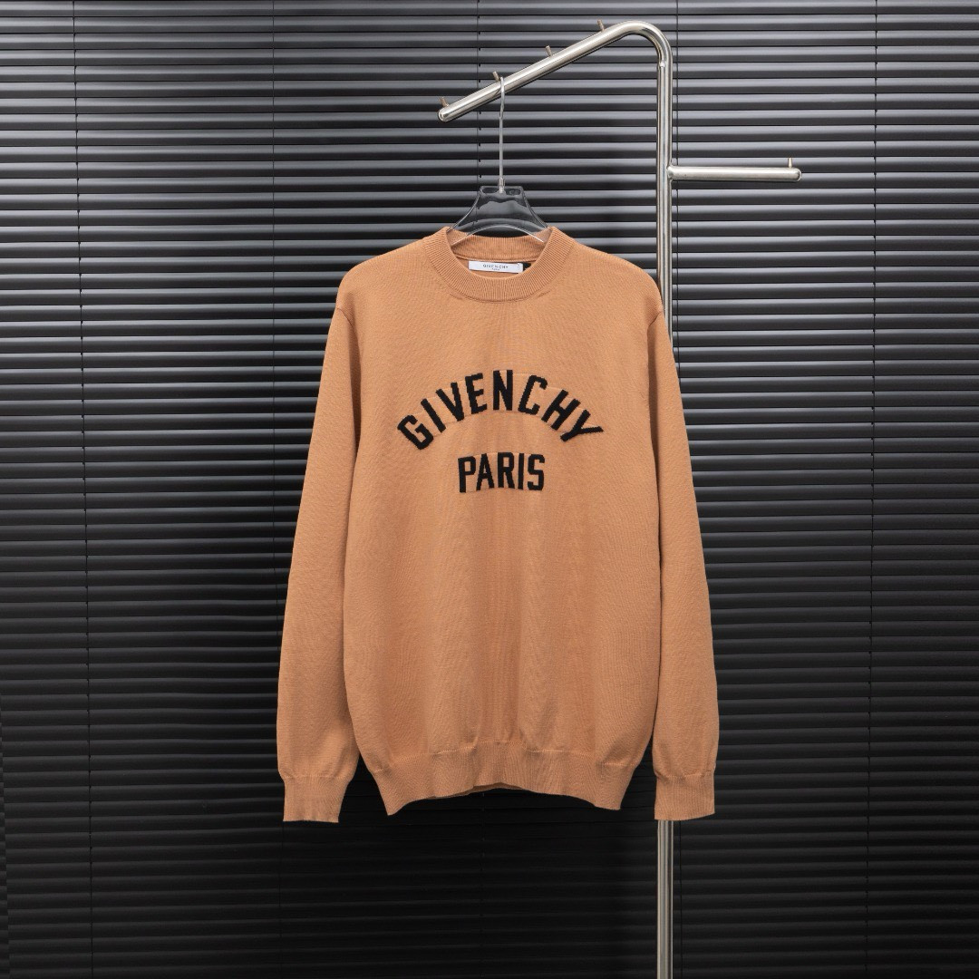 <p>Givenchy&nbsp;字母LOGO长袖毛衣(橘)</p>