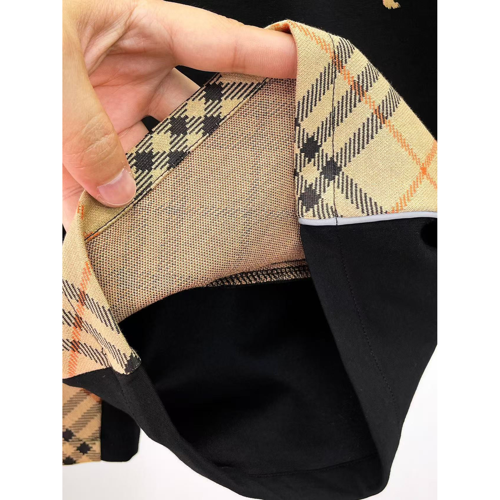 <p>BURBERRY 专柜新款休闲短裤(黑)</p>