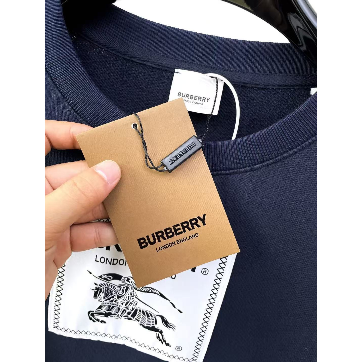 <p>BURBERRY 连帽卫衣(藍)</p>