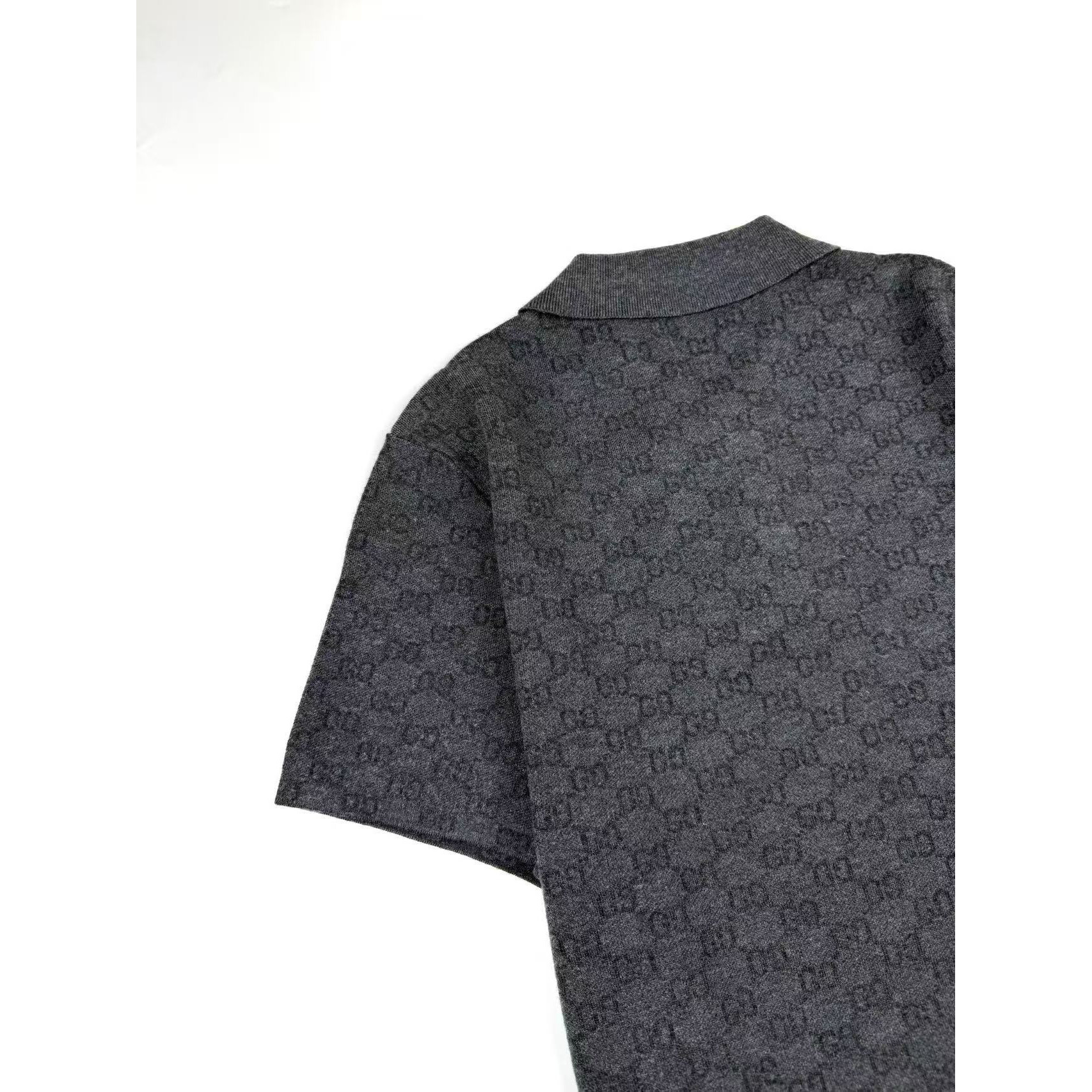 <p>GUCCI 羊毛真丝提花短袖毛衣(783040)</p>