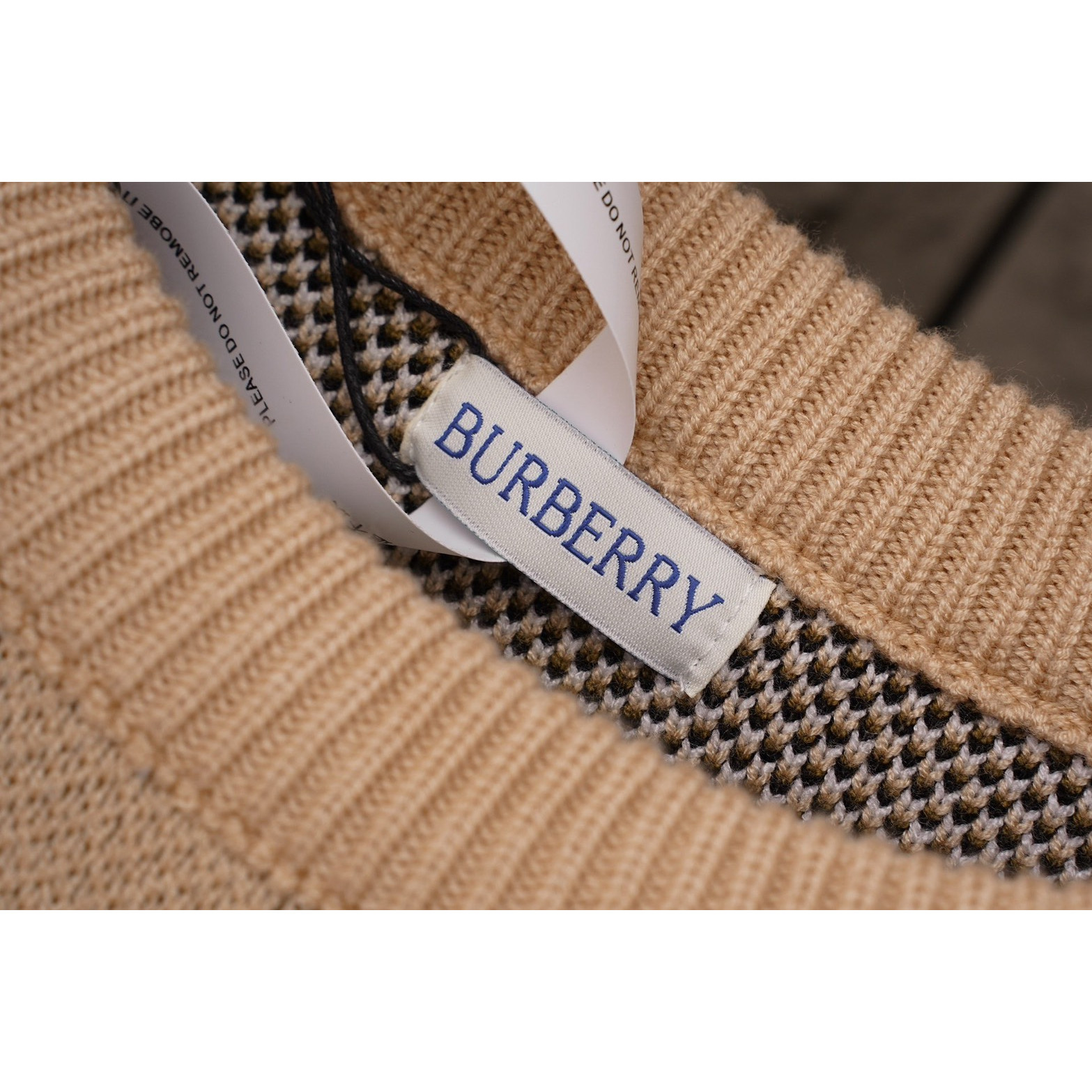 <p>Burberry 圆领针织羊毛衫(X24)</p>