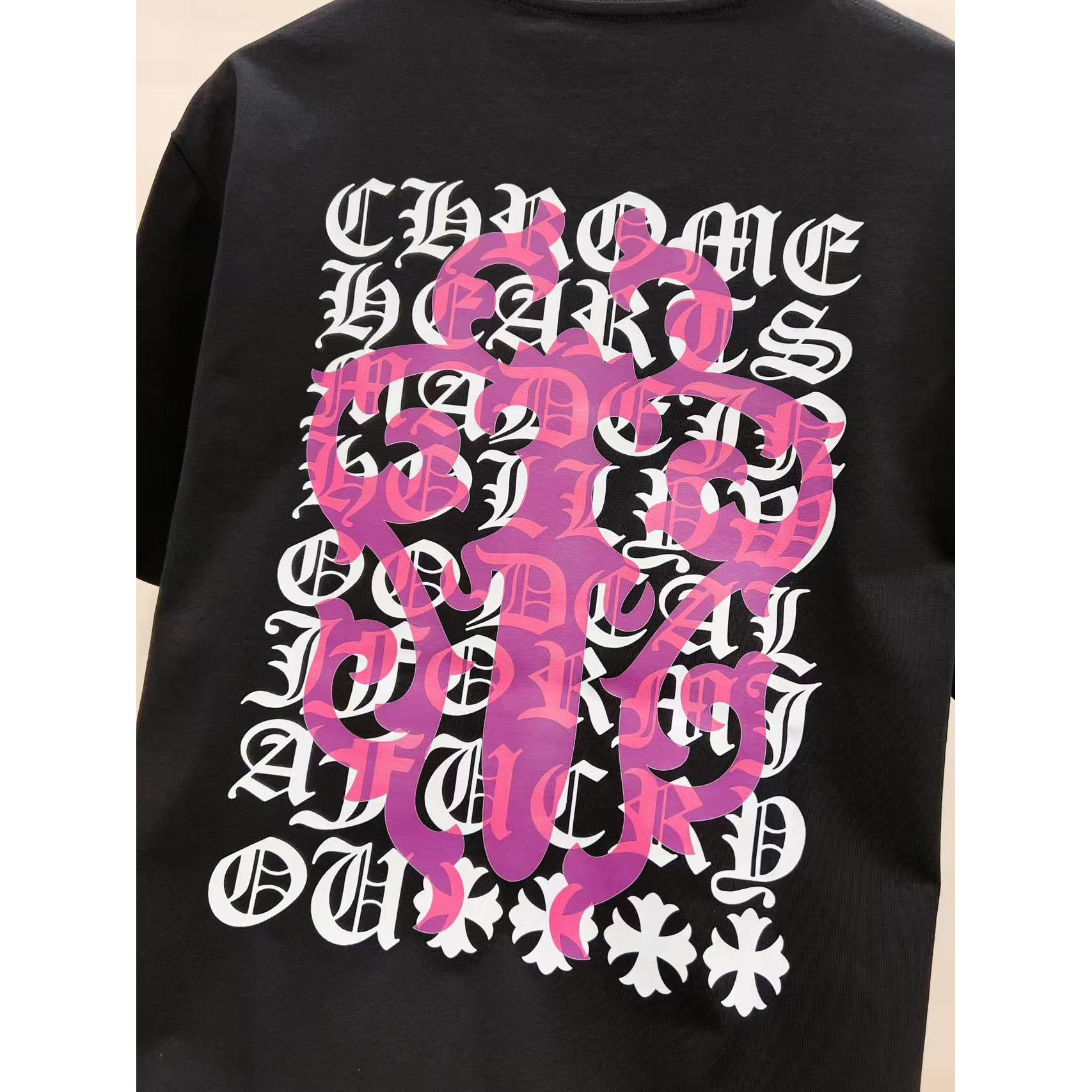 <p>CHROME HEARTS 圆领短袖T恤(黑)</p>