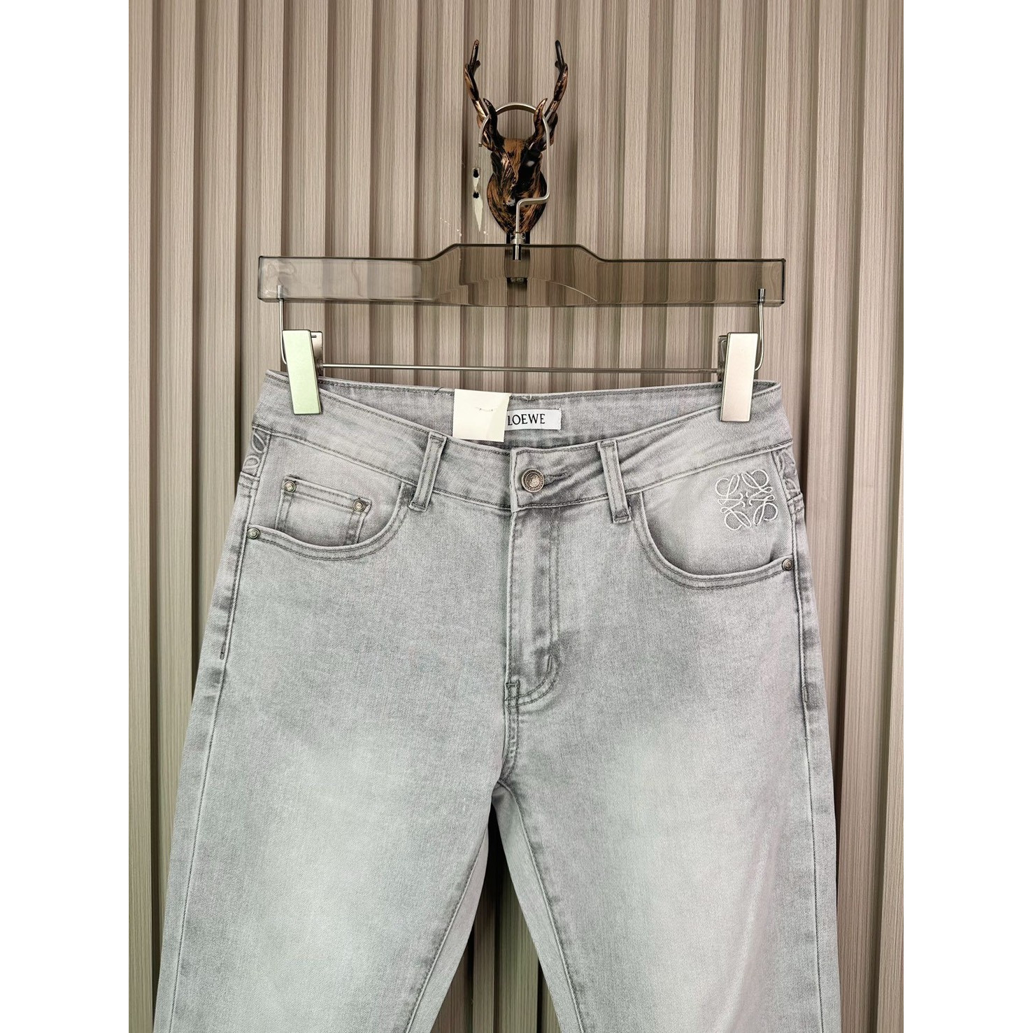<p>LOEWE 牛仔褲</p>