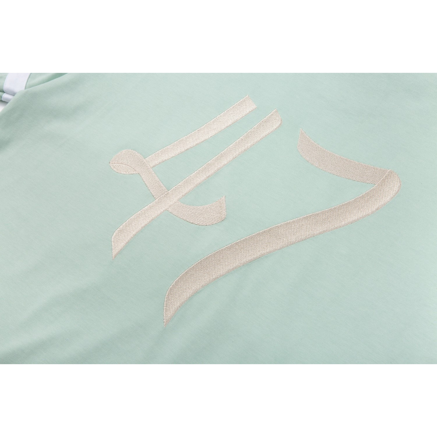 <p>DIOR 字母绣花短袖T恤(綠)</p>