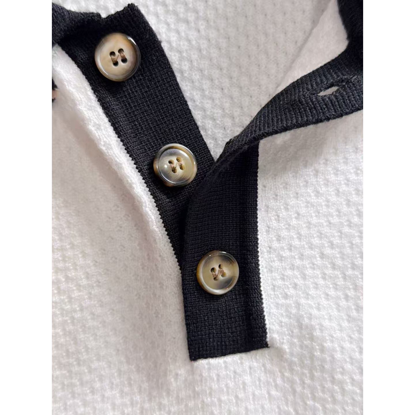 <p>BURBERRY 秋冬官网最新毛衣(白)</p>