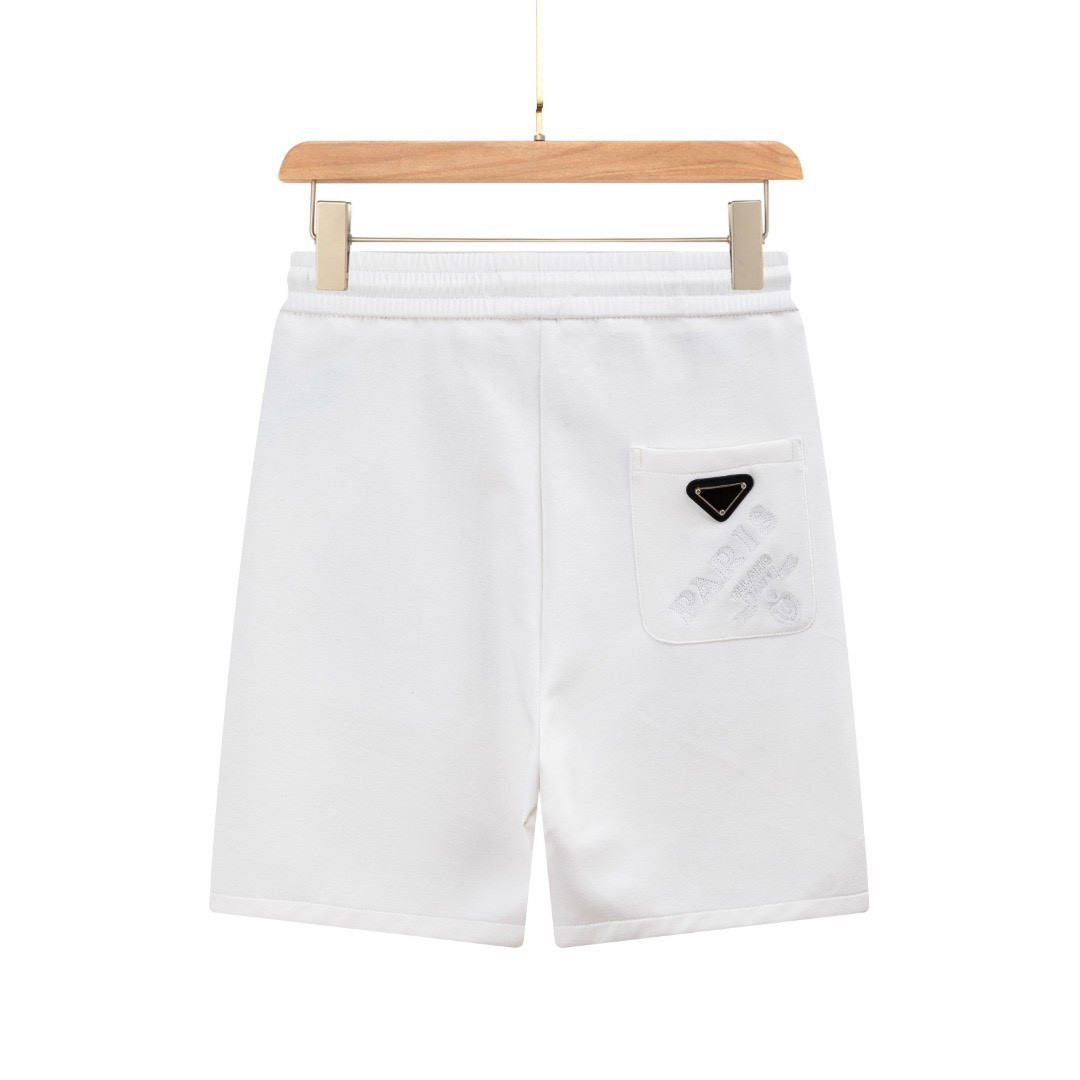 <p>PRADA&nbsp;休闲短裤(白)</p>