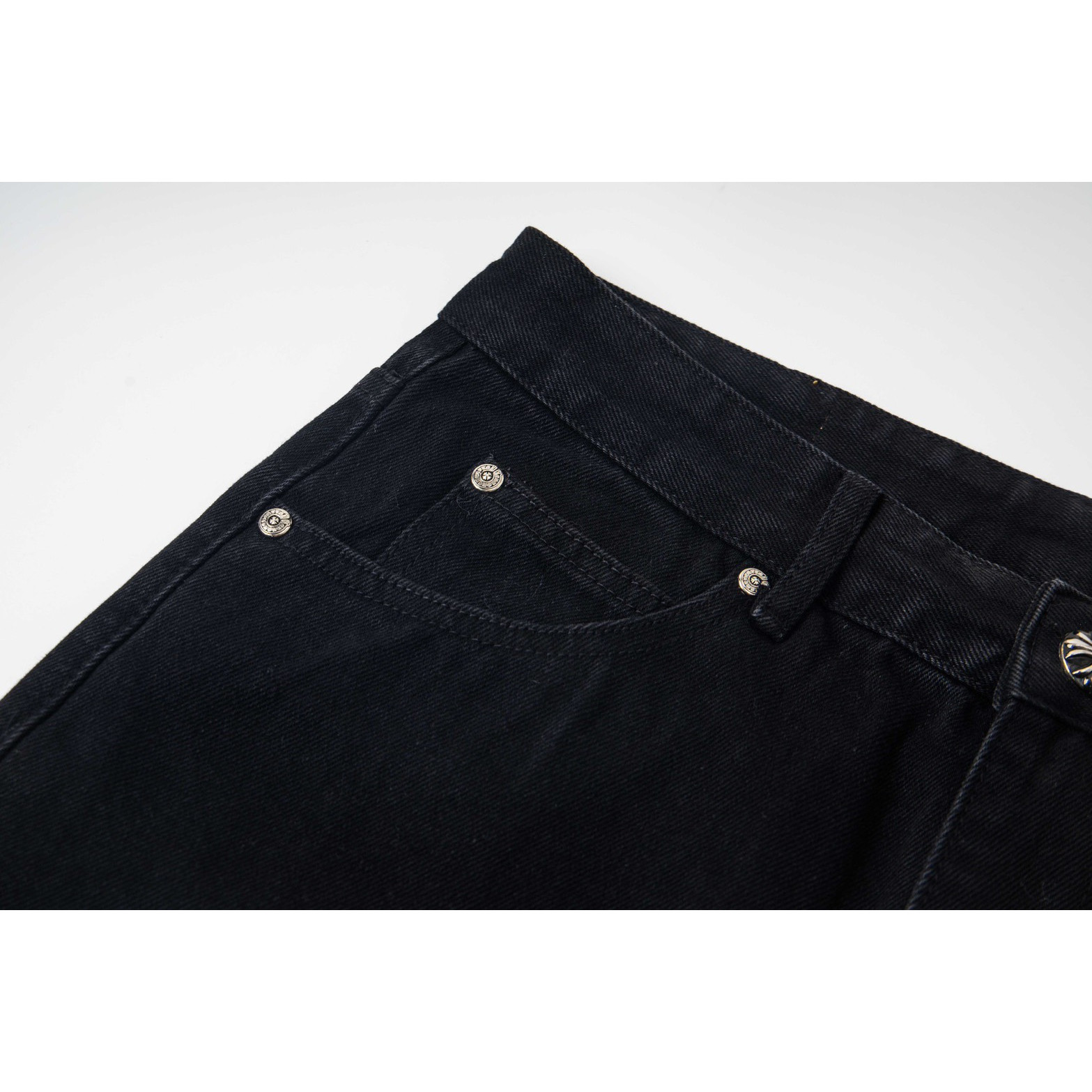 <p>CHROME HEARTS 黑裤梵文蓝白多皮牛仔裤(1801#)</p>