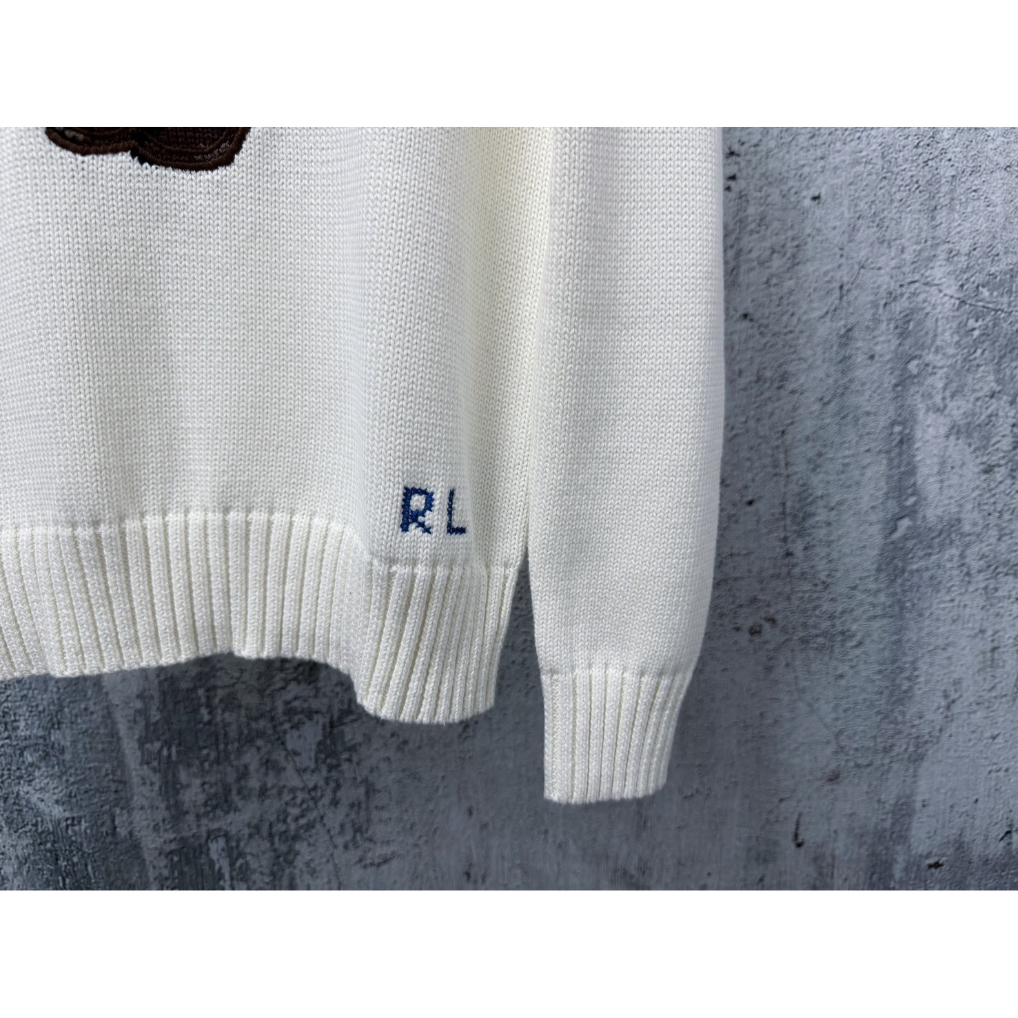 <p>Ralph Lauren 宽松版棉圆领针织衫(白)</p>