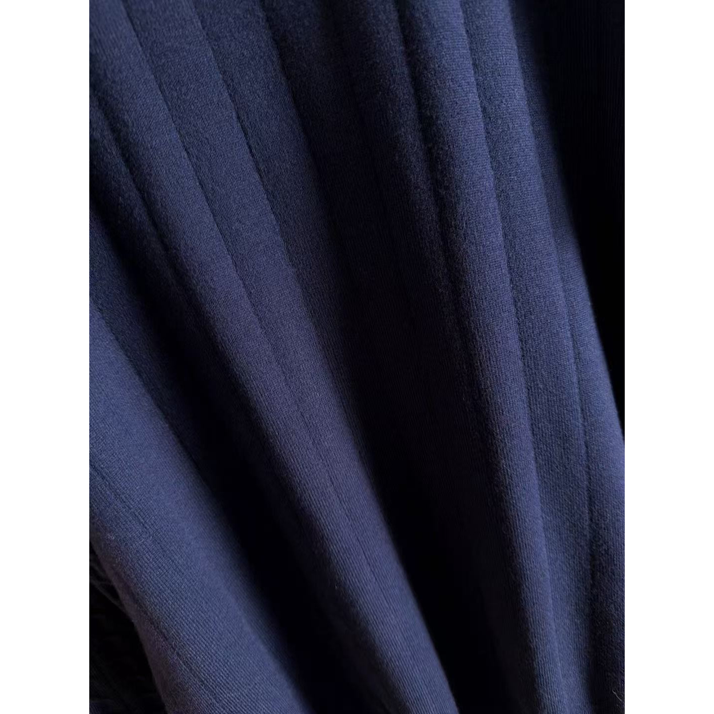 <p>GUCCI&nbsp;秋冬官网最新毛衣(藍)</p>