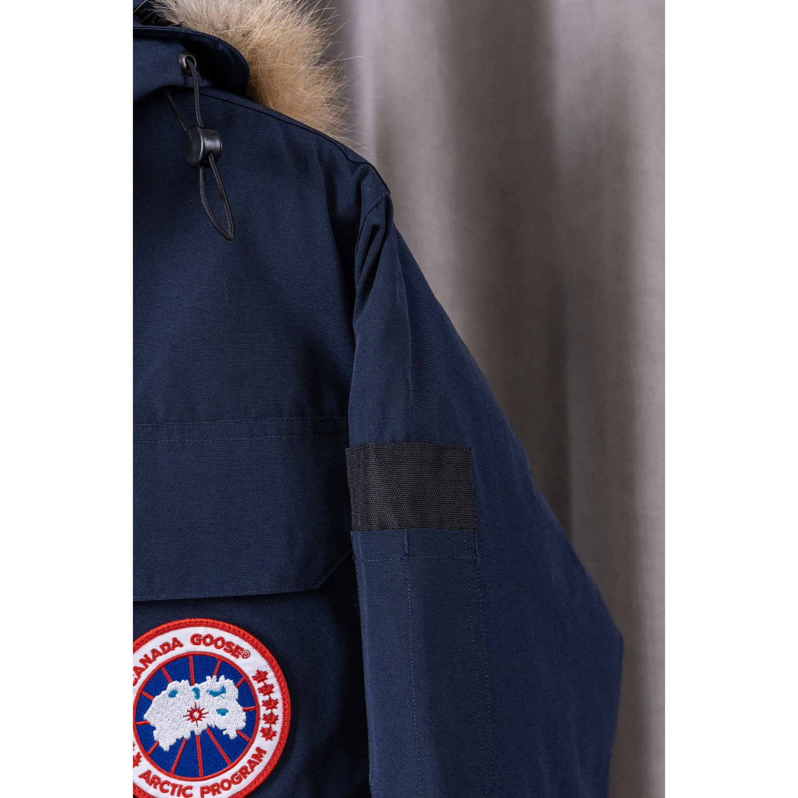 <p>Canada Goose 顶级狼毛Expedition 08款 4660M 远征派克羽绒服(宝蓝)</p>