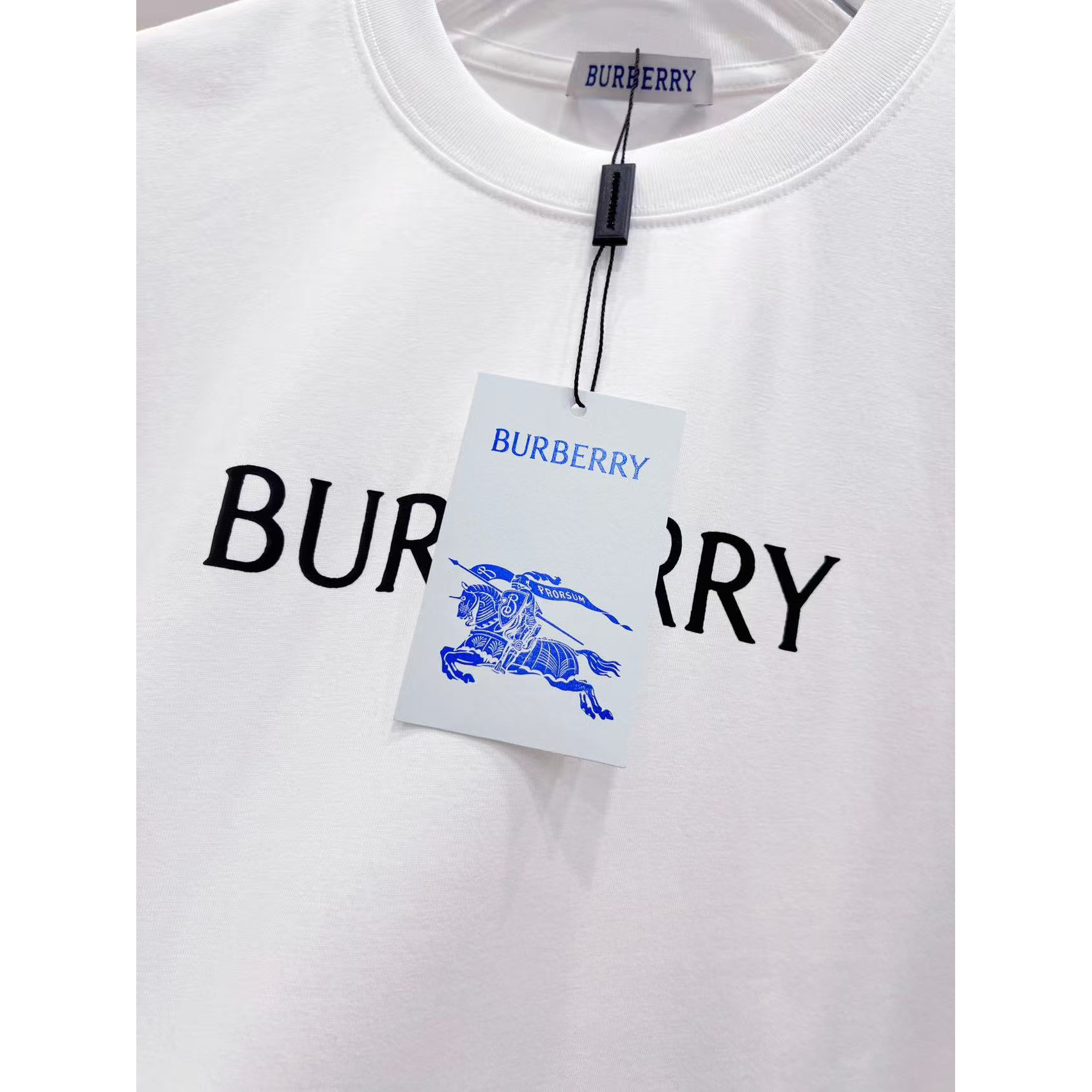 <p>BURBERRY 印花短袖T恤(白)</p>