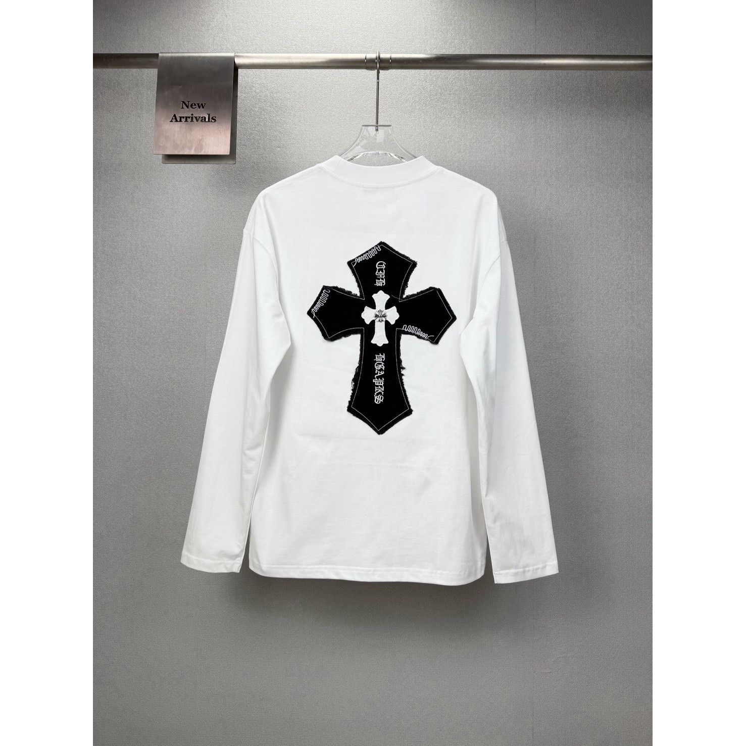 <p>CHROME HEARTS 圆领长袖T恤(白)</p>