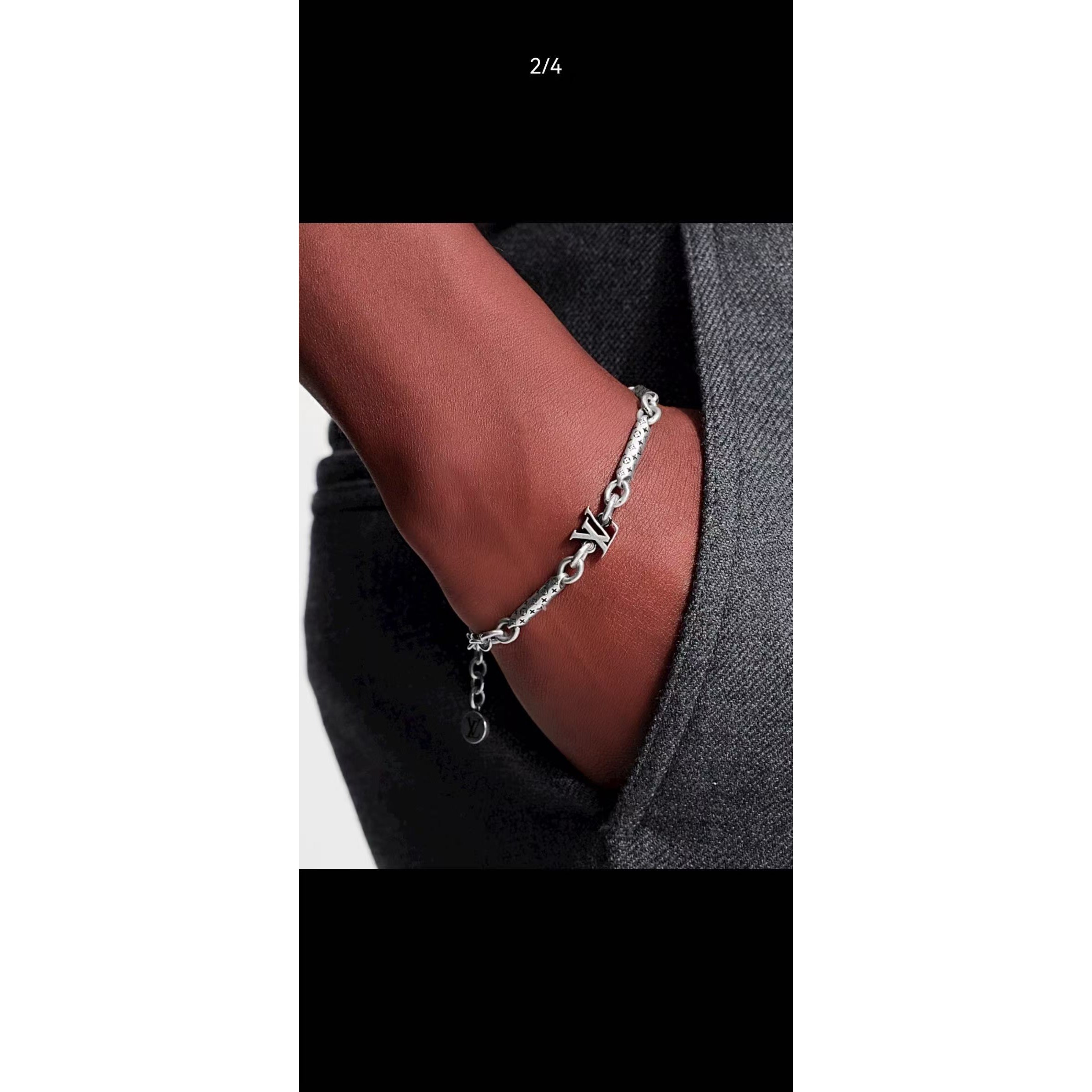 <p>LV Bambou 可调节手链</p>