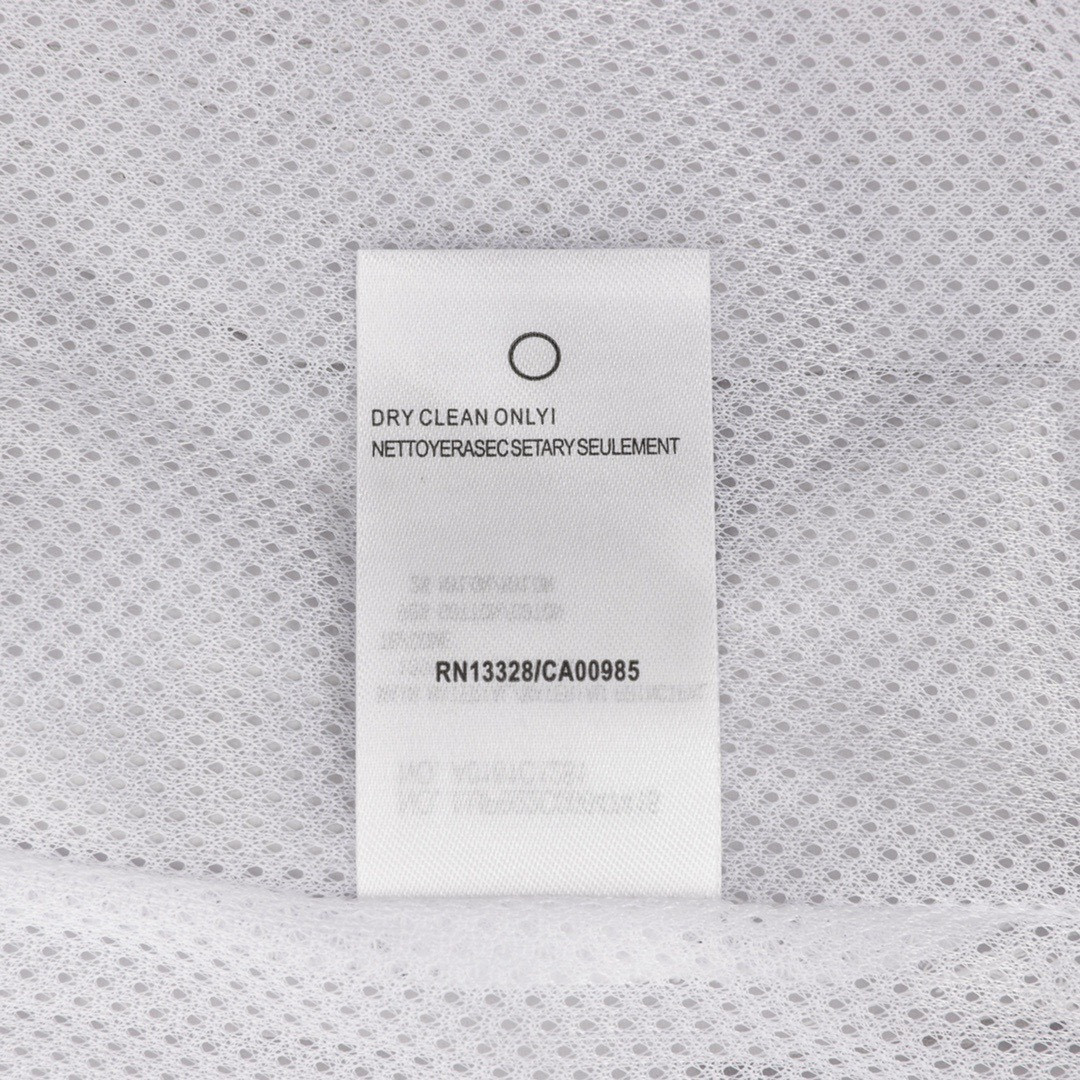 <p>Thom Browne 四杠风衣外套(灰)</p>