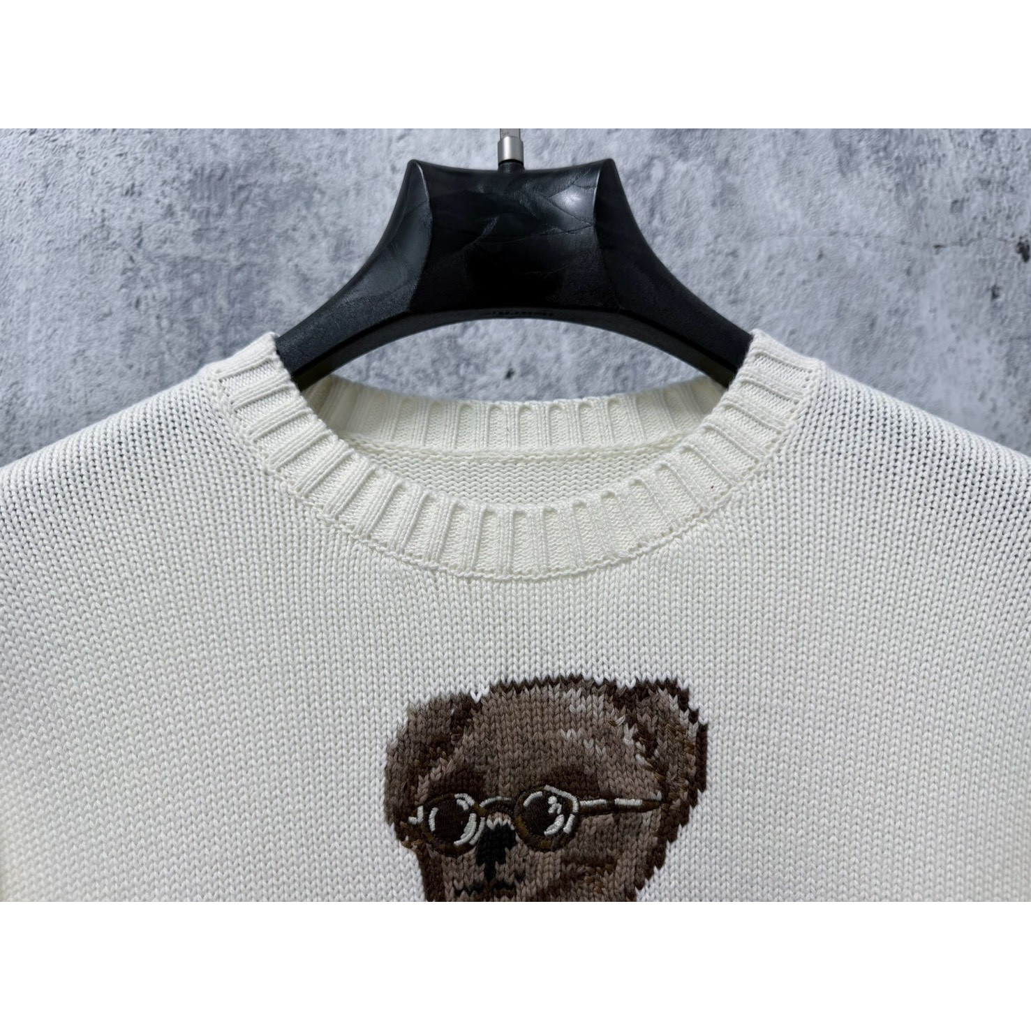 <p>Ralph Lauren 宽松版棉圆领针织衫(白)</p>

<p>&nbsp;</p>