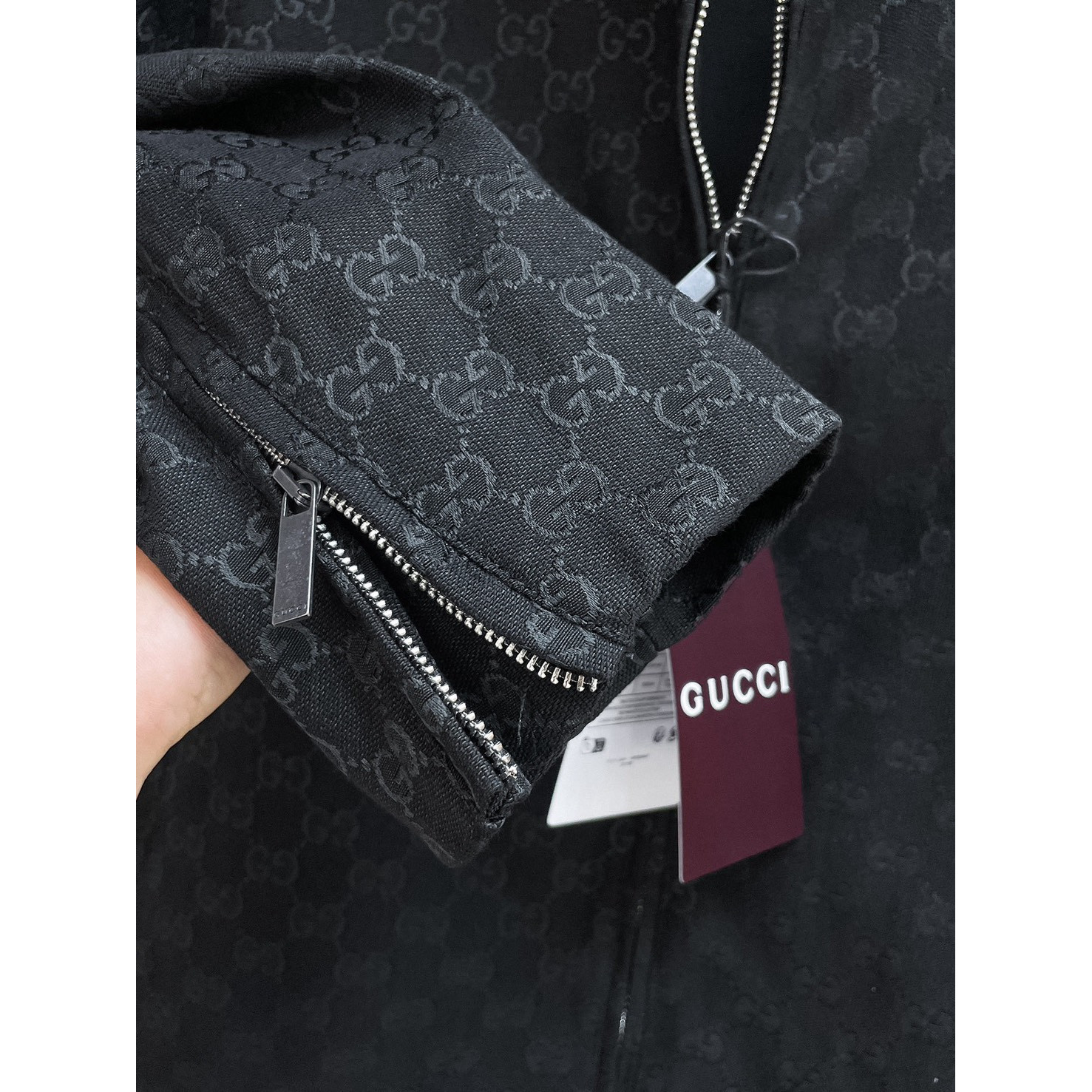<p>GUCCI 男士夹克外套(黑)</p>