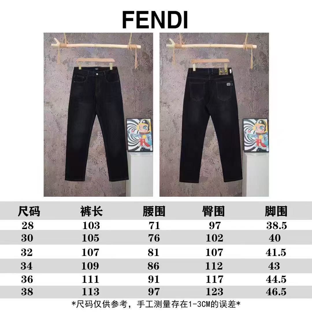 <p>FINDI 直筒牛仔裤(黑M3061)</p>