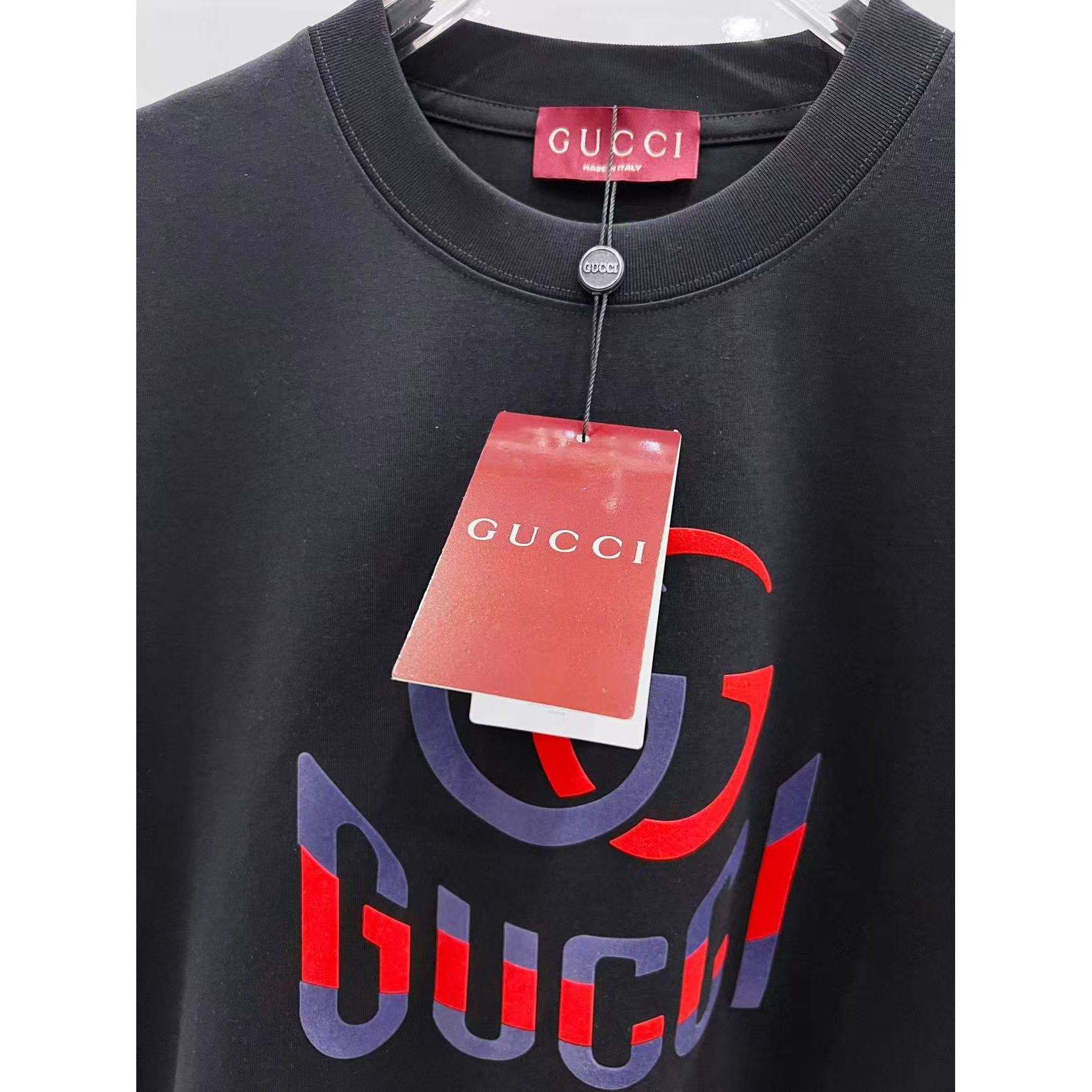 <p>GUCCI 短袖圆领T恤(黑)</p>