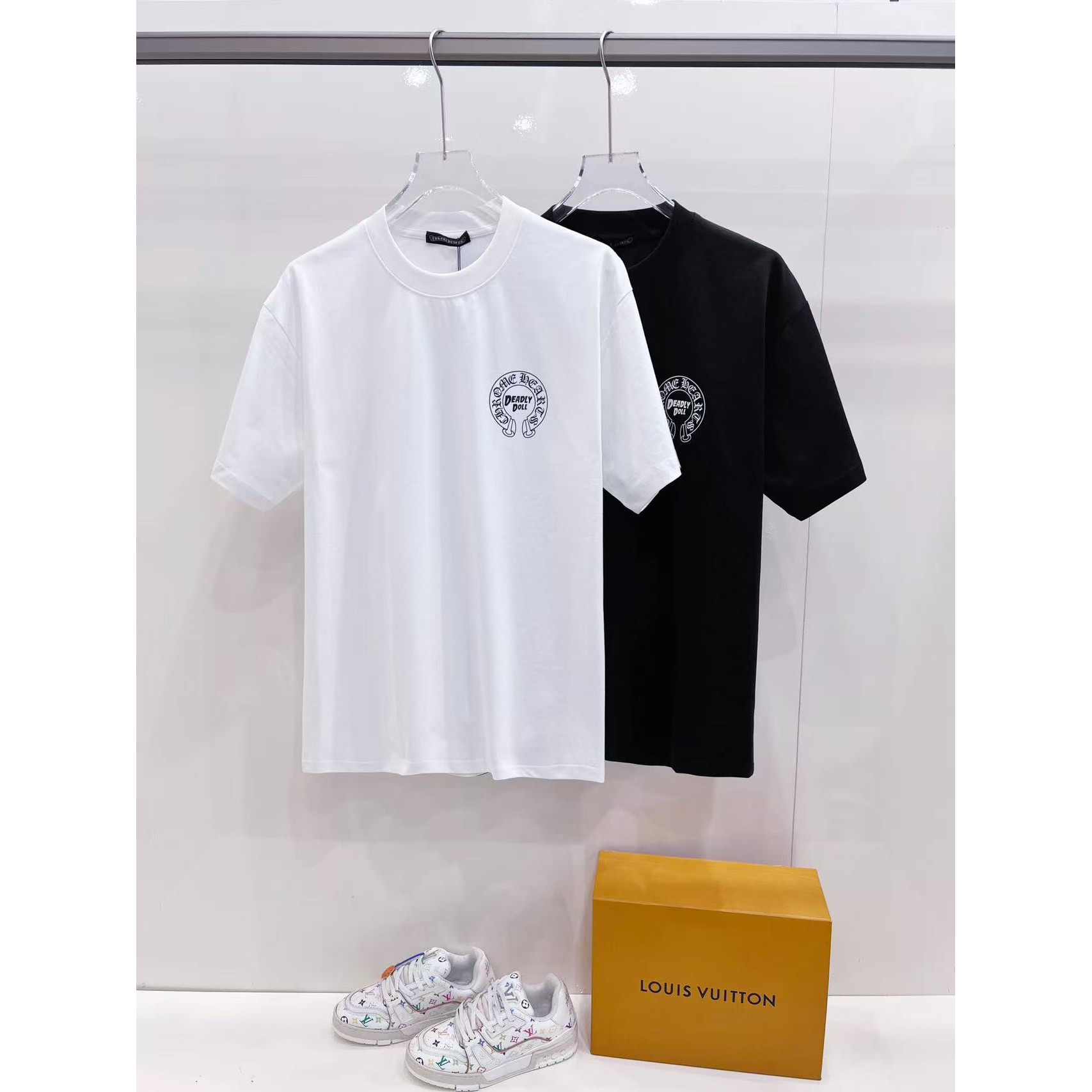 <p>CHROME HEARTS &amp; Deadly Doll 联名短袖(黑)</p>