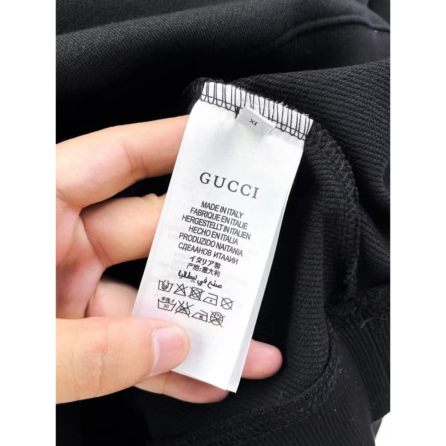 <p>GUCCI 圆领卫衣(黑)</p>
