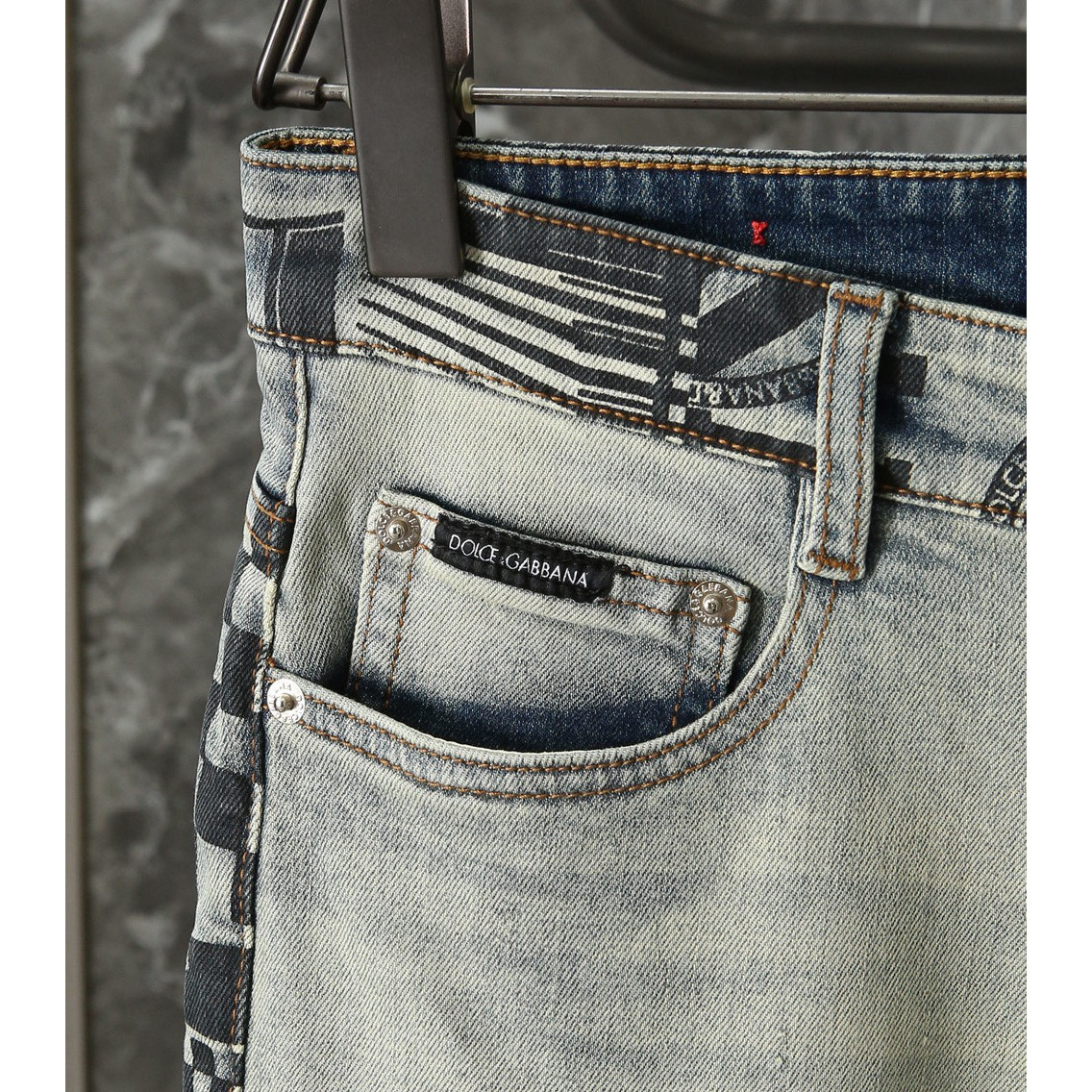 <p>D&amp;G 牛仔裤(D3903)</p>