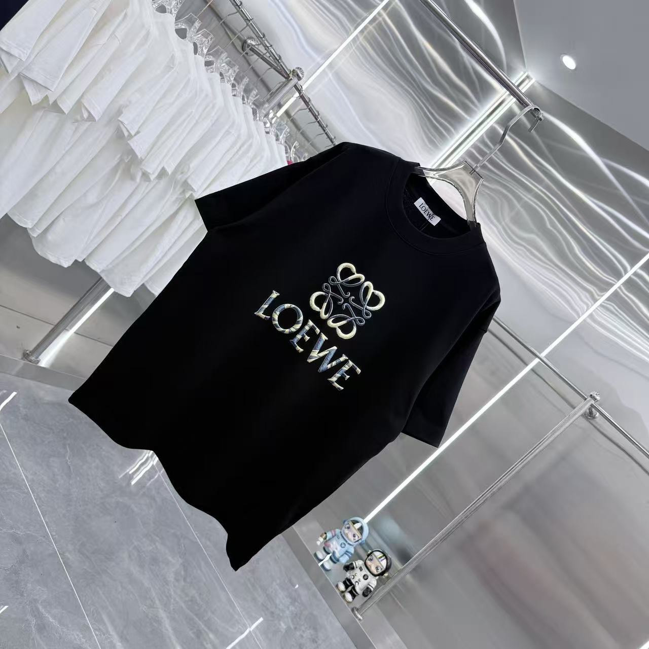 <p>LOEWE 圓領T恤</p>