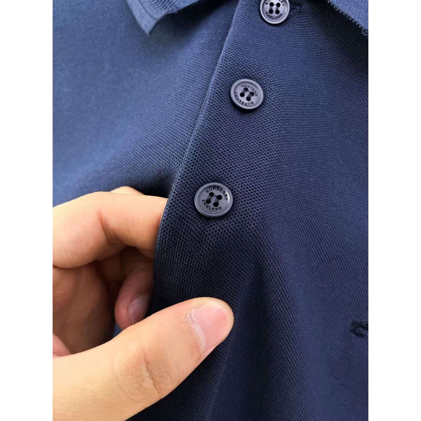 <p>BURBERRY 长袖Polo衫(藍)</p>