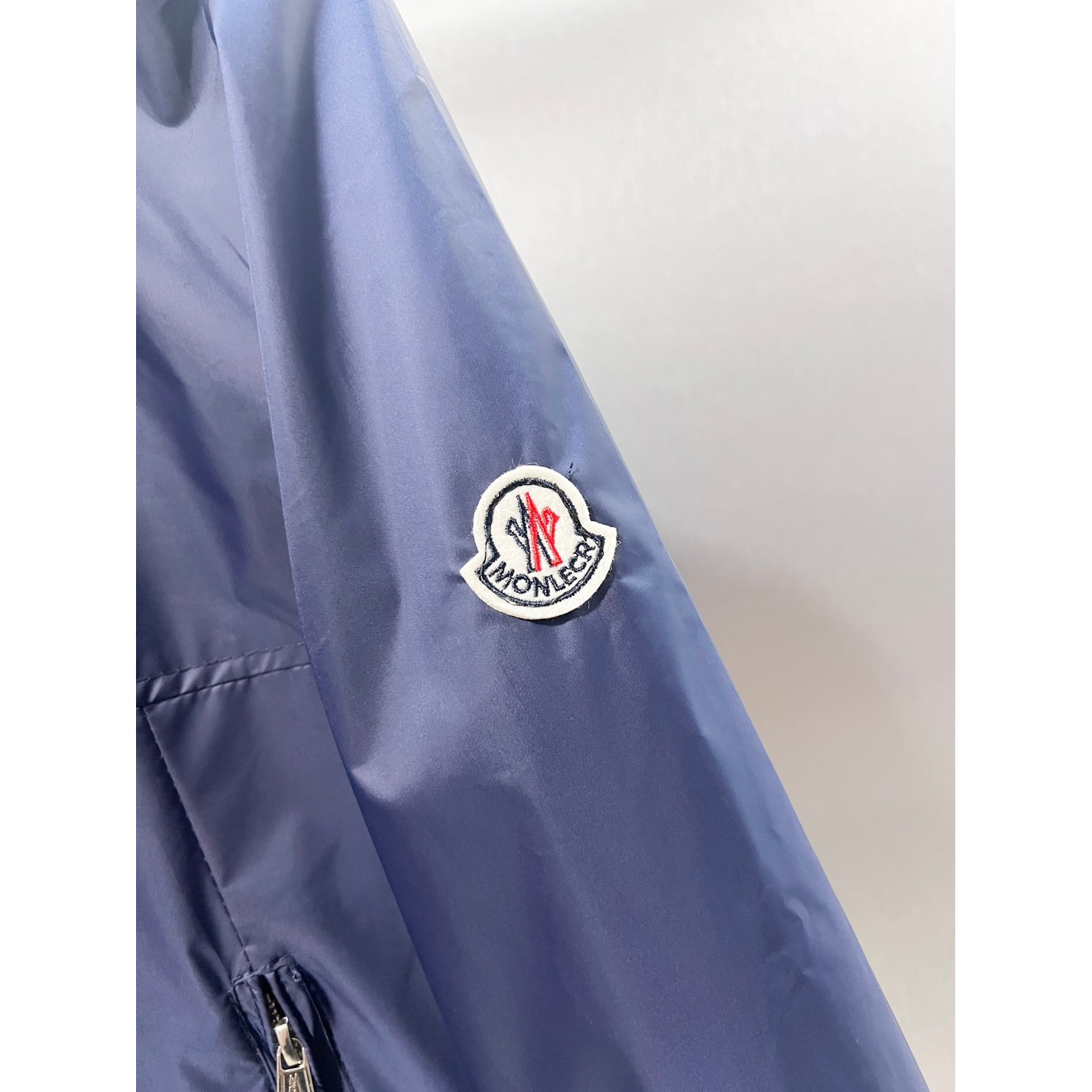 <p>MONCLER 夹克外套(藍)</p>