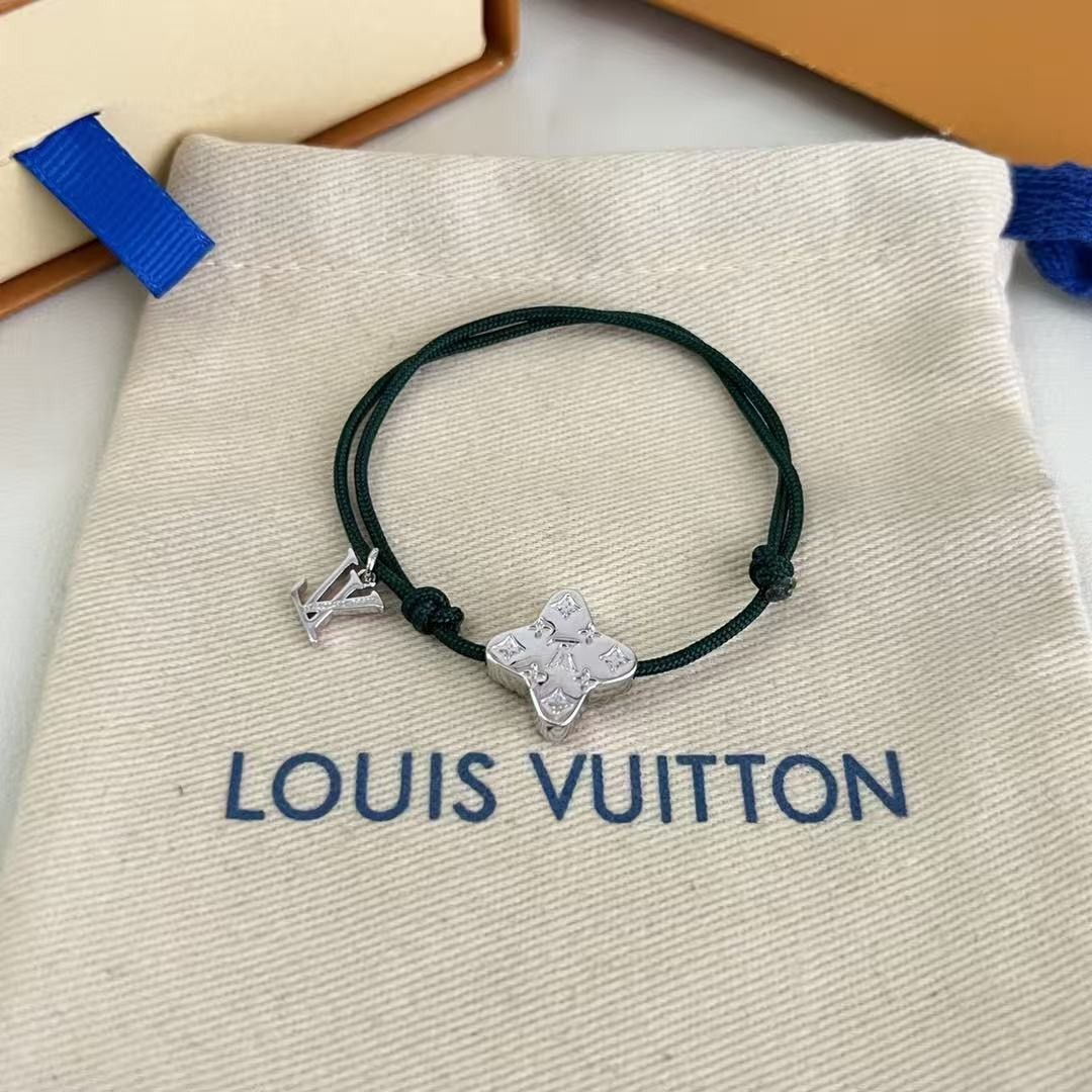 <p>LV 手绳</p>