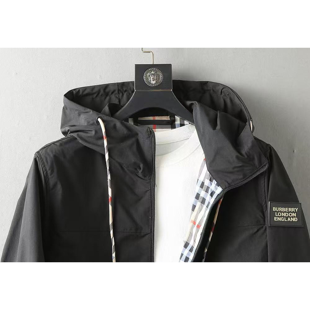 <p>BURBERRY 男士夹克外套(800872)</p>
