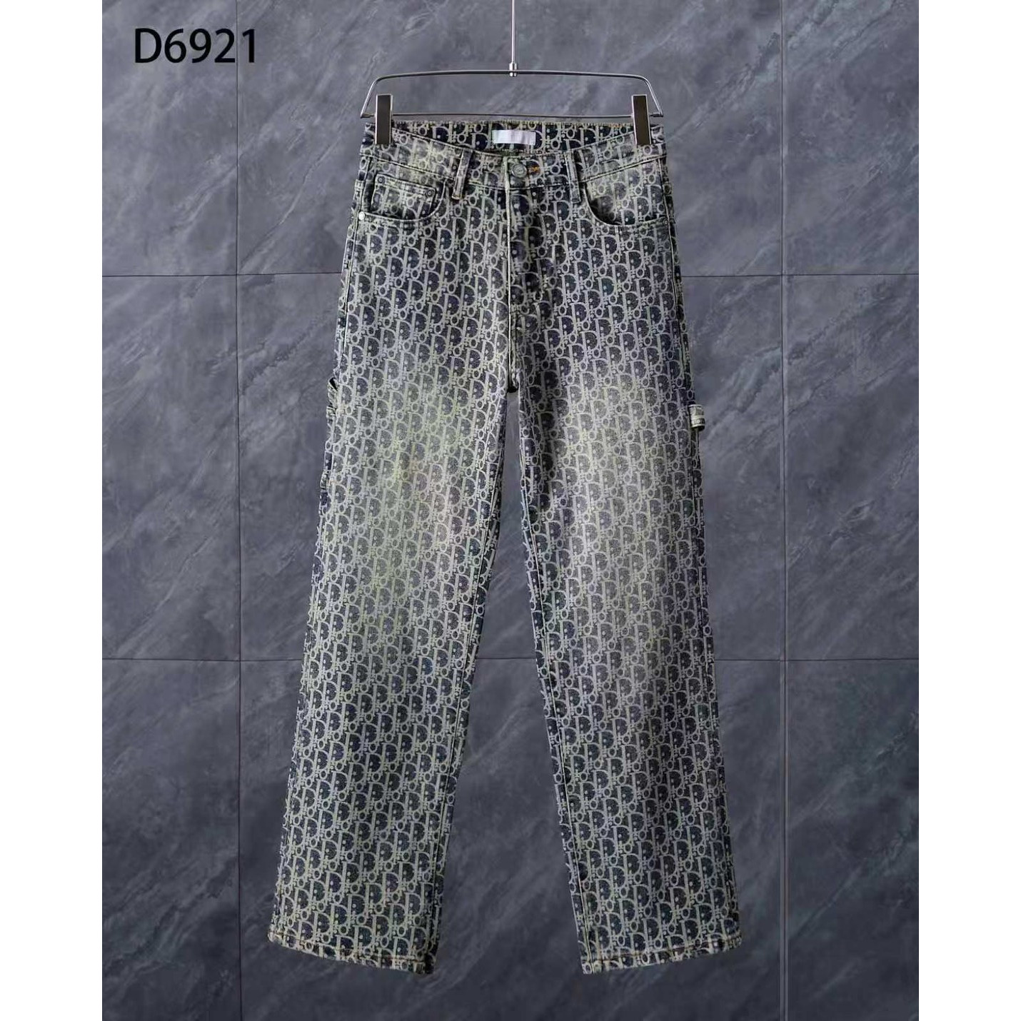 <p>DIOR&nbsp;丹宁水洗牛仔裤(D6921)</p>