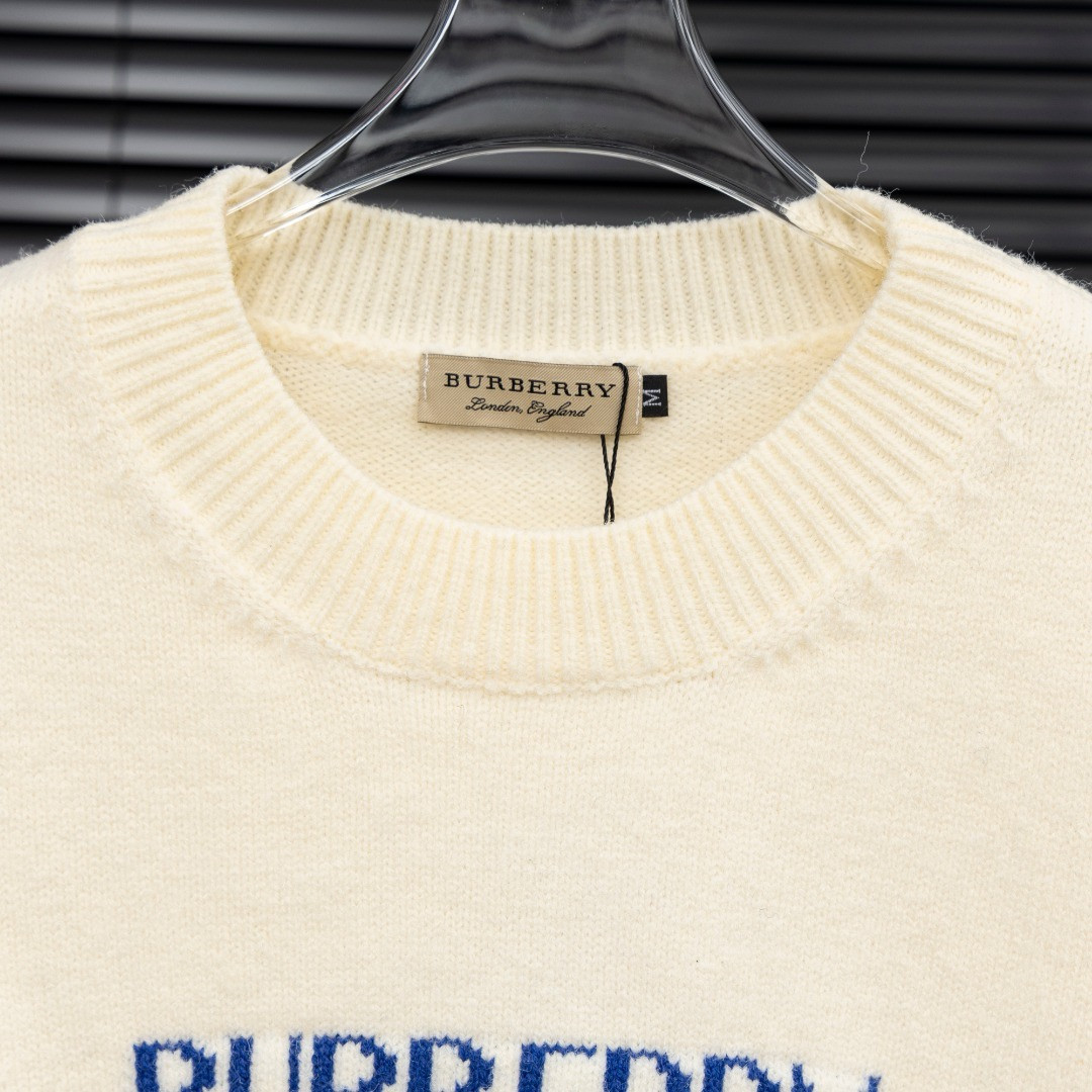 <p>BURBERRY&nbsp;战马 LOGO长袖毛衣(米黃)</p>