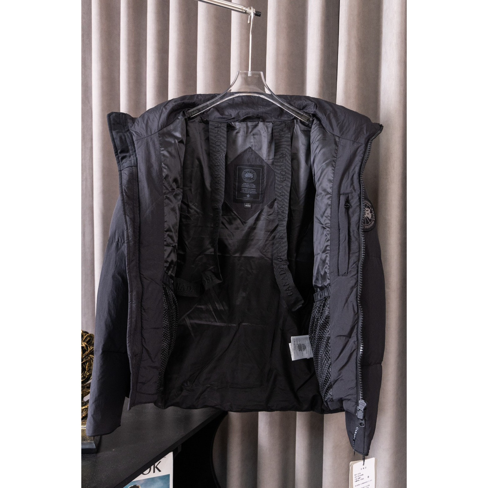 <p>Canada Goose Lawrence 系列2802立领羽绒服(藏蓝)</p>