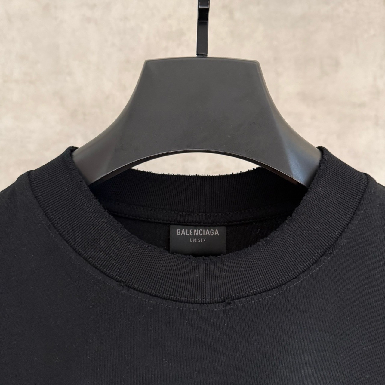 <p>Balenciaga 长袖T恤(黑B13)</p>