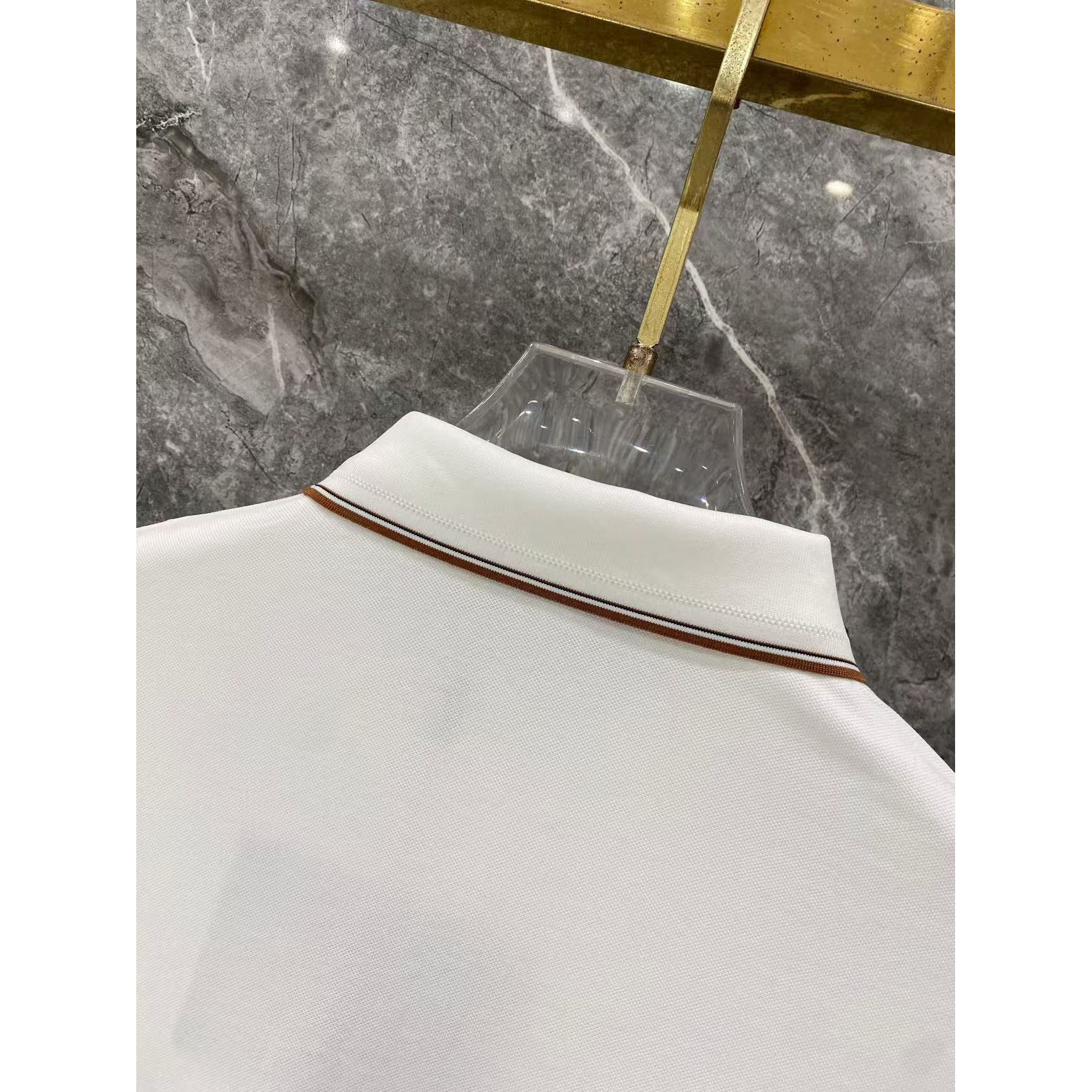 <p>Prada 秋冬长袖Polo(783010)</p>