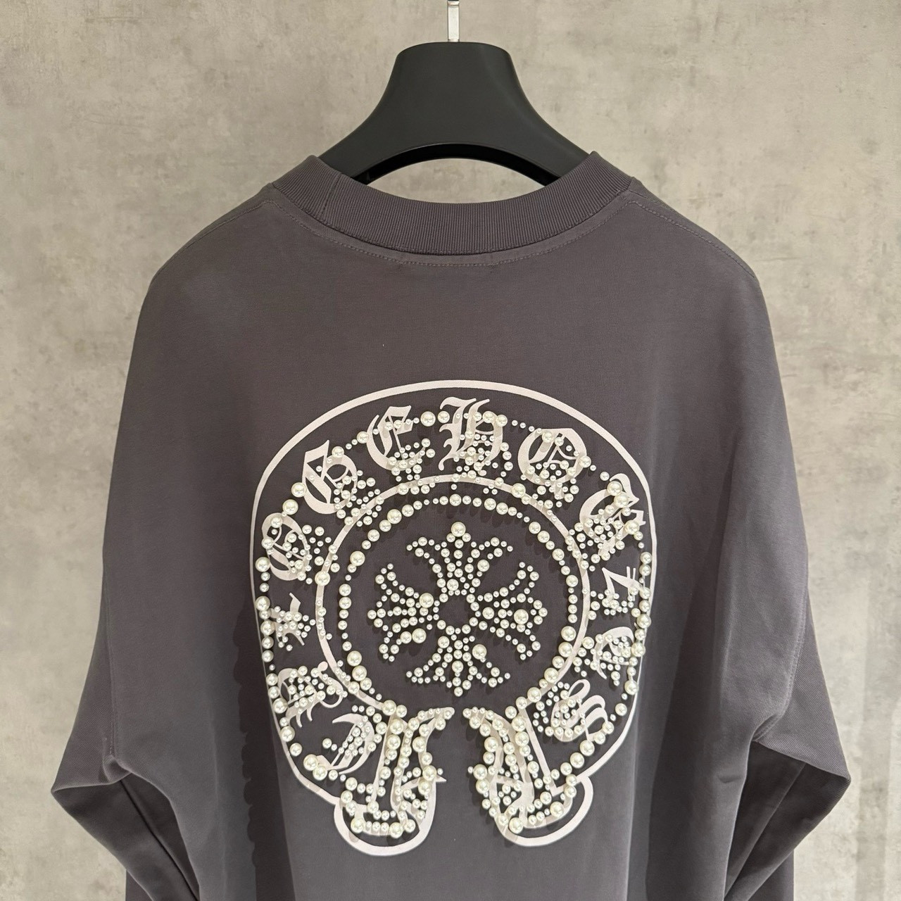 <p>CHROME HEARTS 长袖T恤(灰D88)</p>

<p>&nbsp;</p>