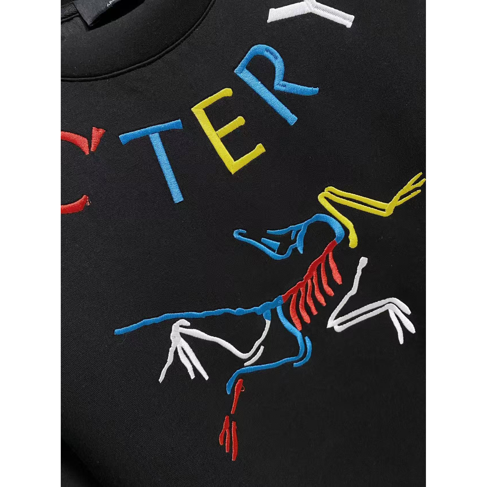 <p>Arc'teryx 太空棉卫衣(黑)</p>