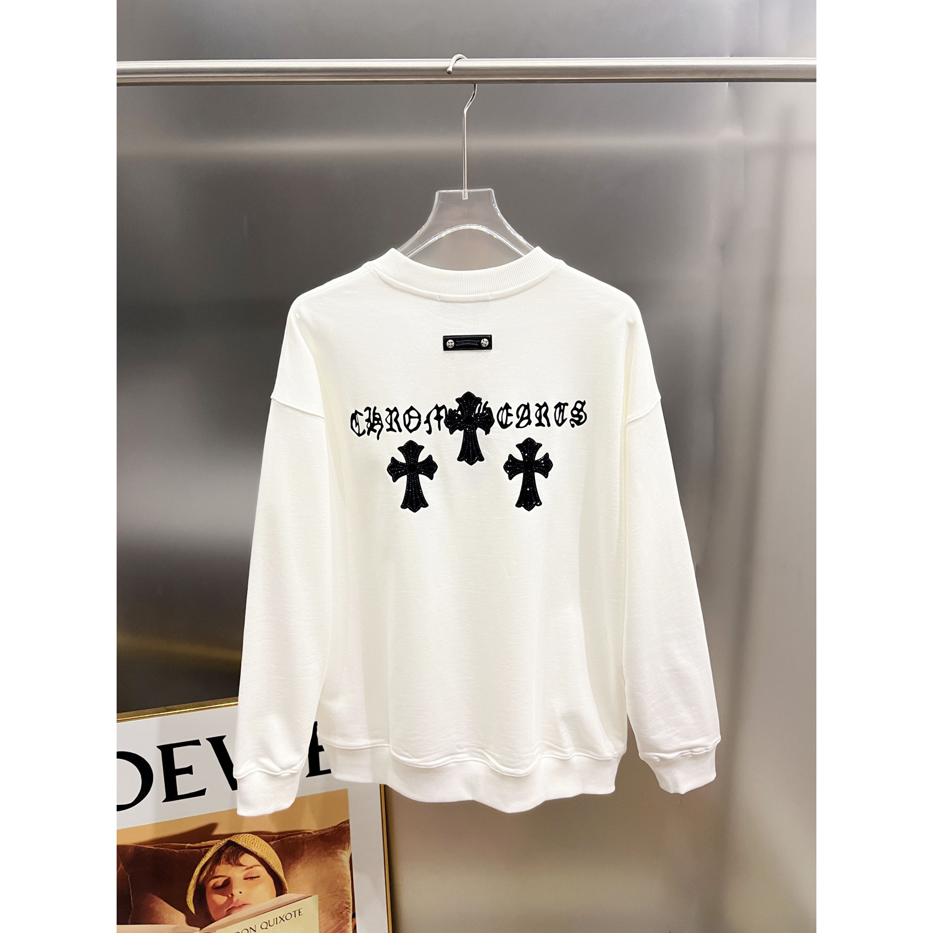 <p>CHROME HEARTS 圆领长袖卫衣(白)</p>