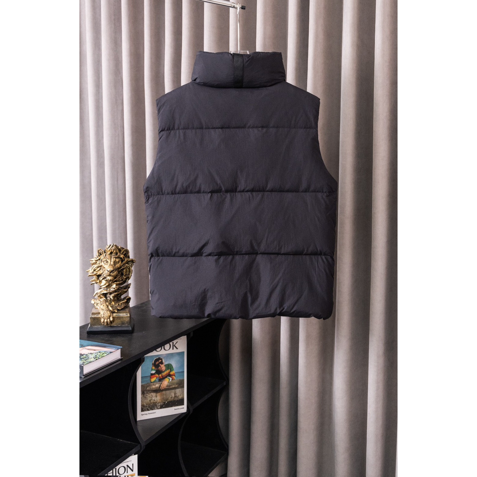 <p>Canada Goose Everett系列立领羽绒马甲(黑)</p>

<p>&nbsp;</p>

<p>&nbsp;</p>
