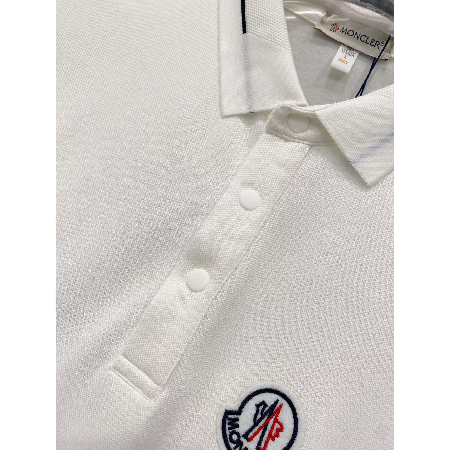 <p>MONCLER 秋冬长袖Polo(782998)</p>