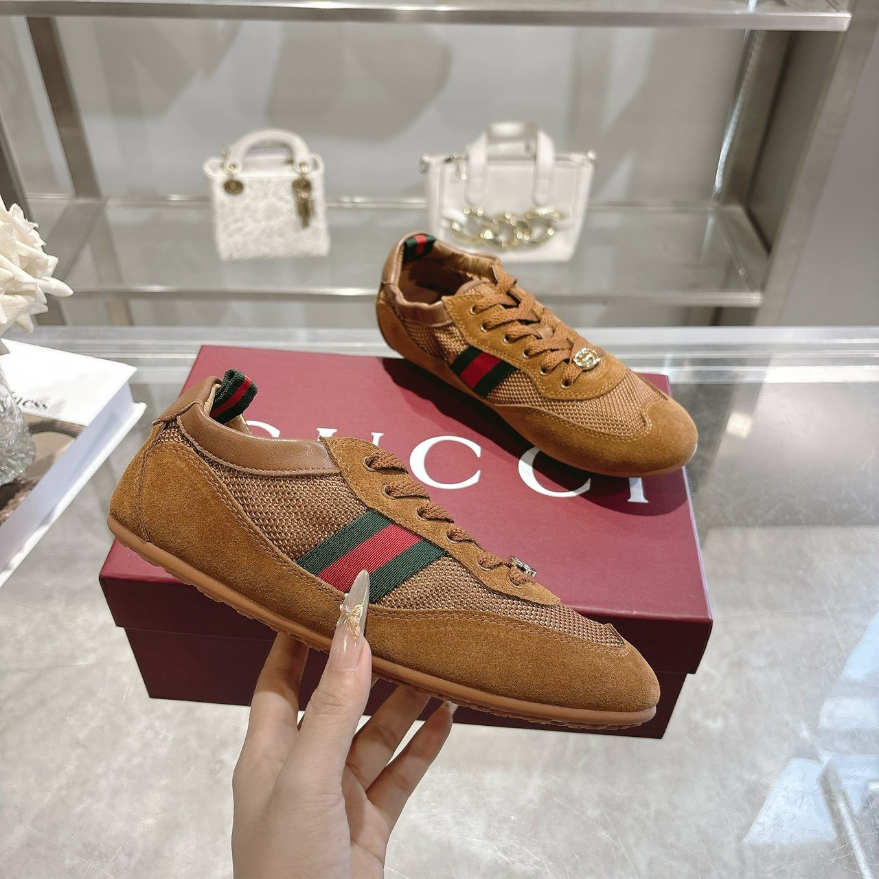 <p>GUCCI 橡筋鞋(棕)</p>