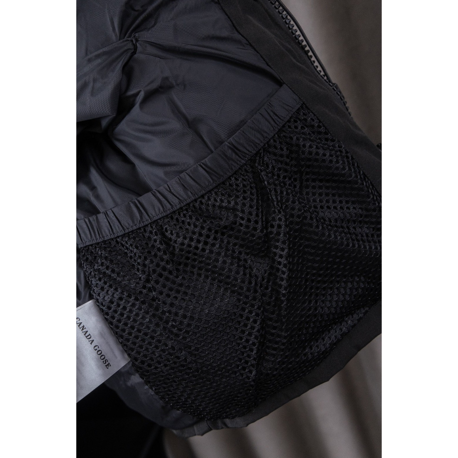 <p>Canada Goose 顶级狼毛Expedition 08款 4660M 远征派克羽绒服(黑色)</p>
