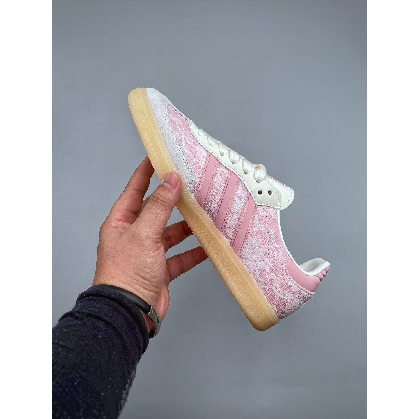 <p>Adidas Samba Vegan 三叶草休闲板鞋(粉色)</p>