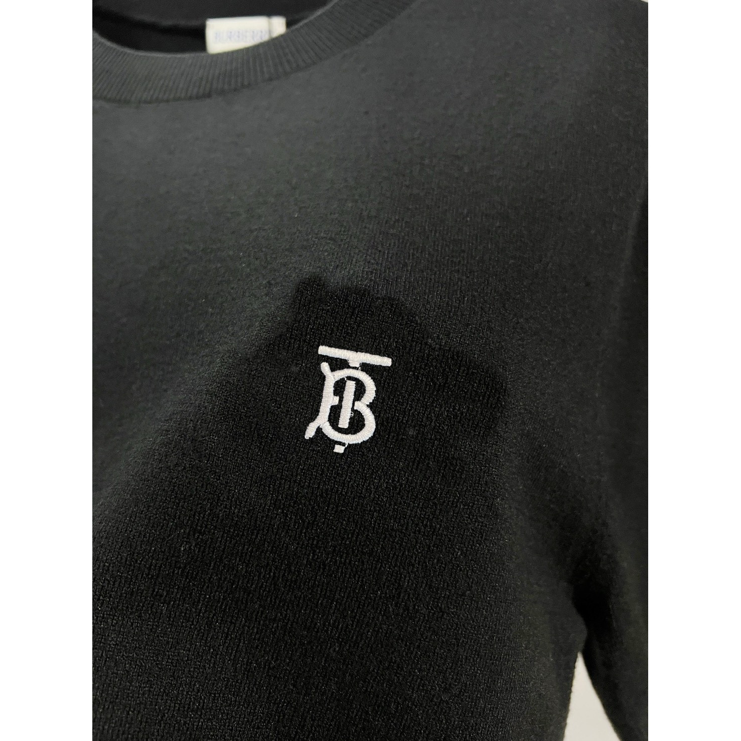 <p>&nbsp;BURBERRY 针织衫圆领(黑)</p>