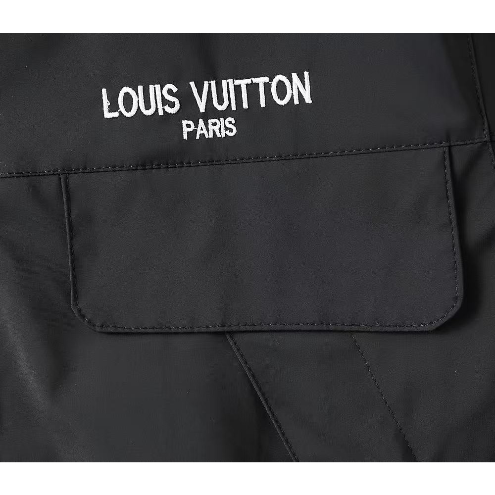 <p>LV 男士夹克外套(800867)</p>